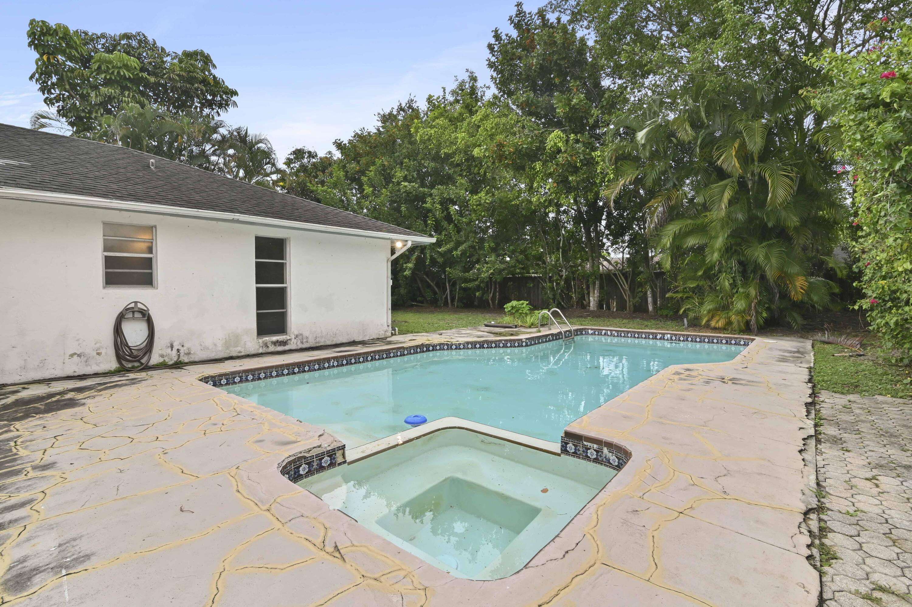 SOUTH SHORE - Residential