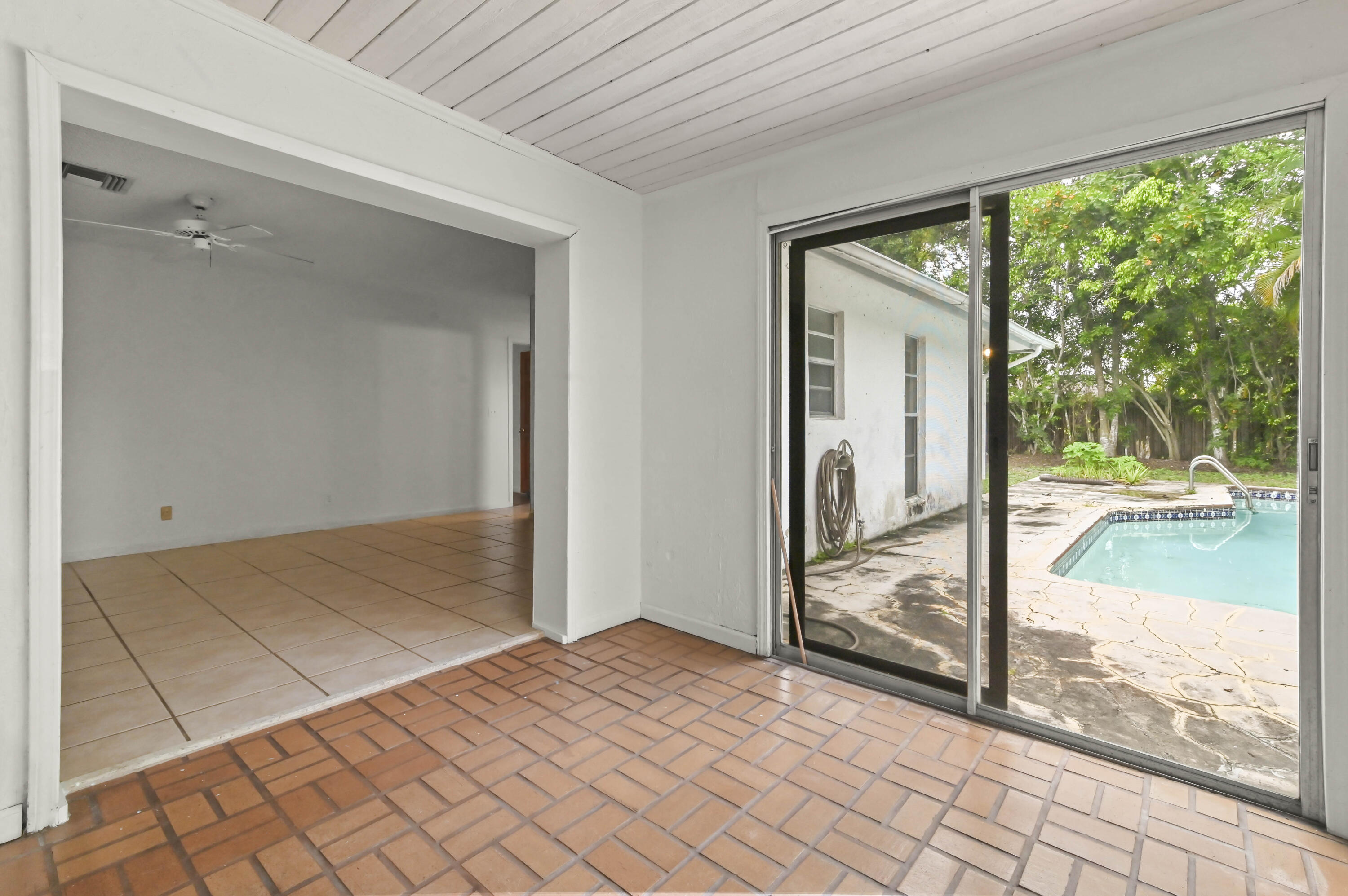 SOUTH SHORE - Residential