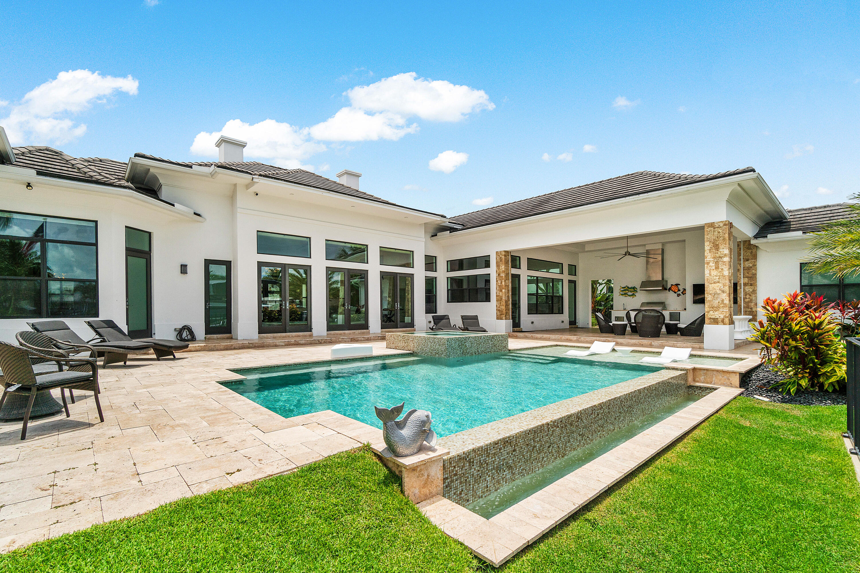 PARADISE PORT - Residential