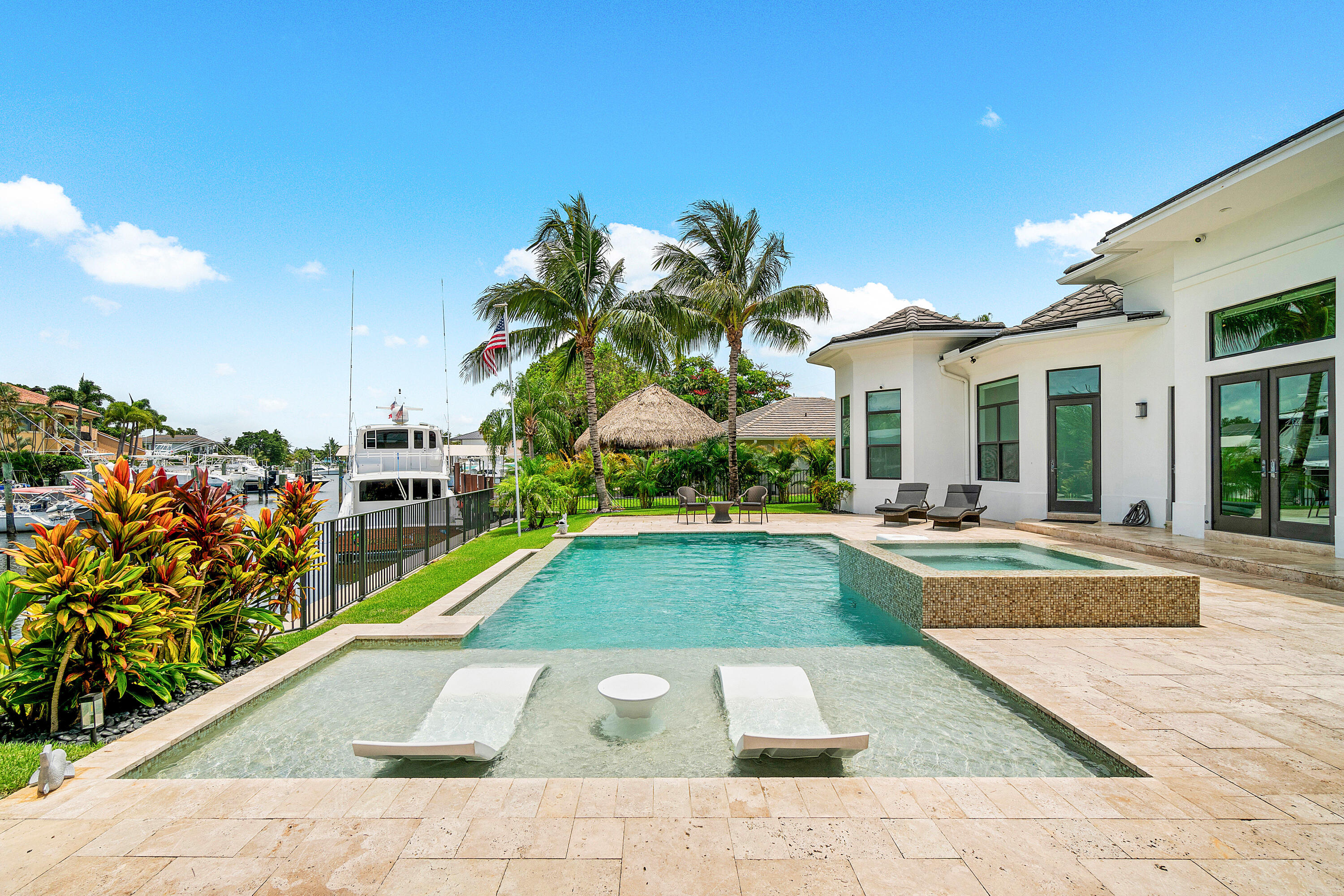 PARADISE PORT - Residential