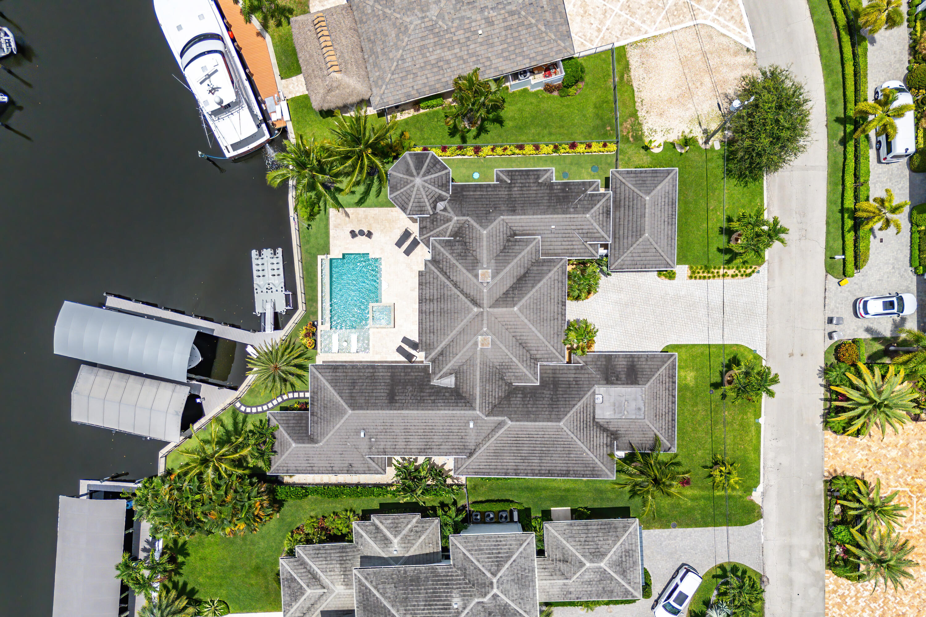 PARADISE PORT - Residential