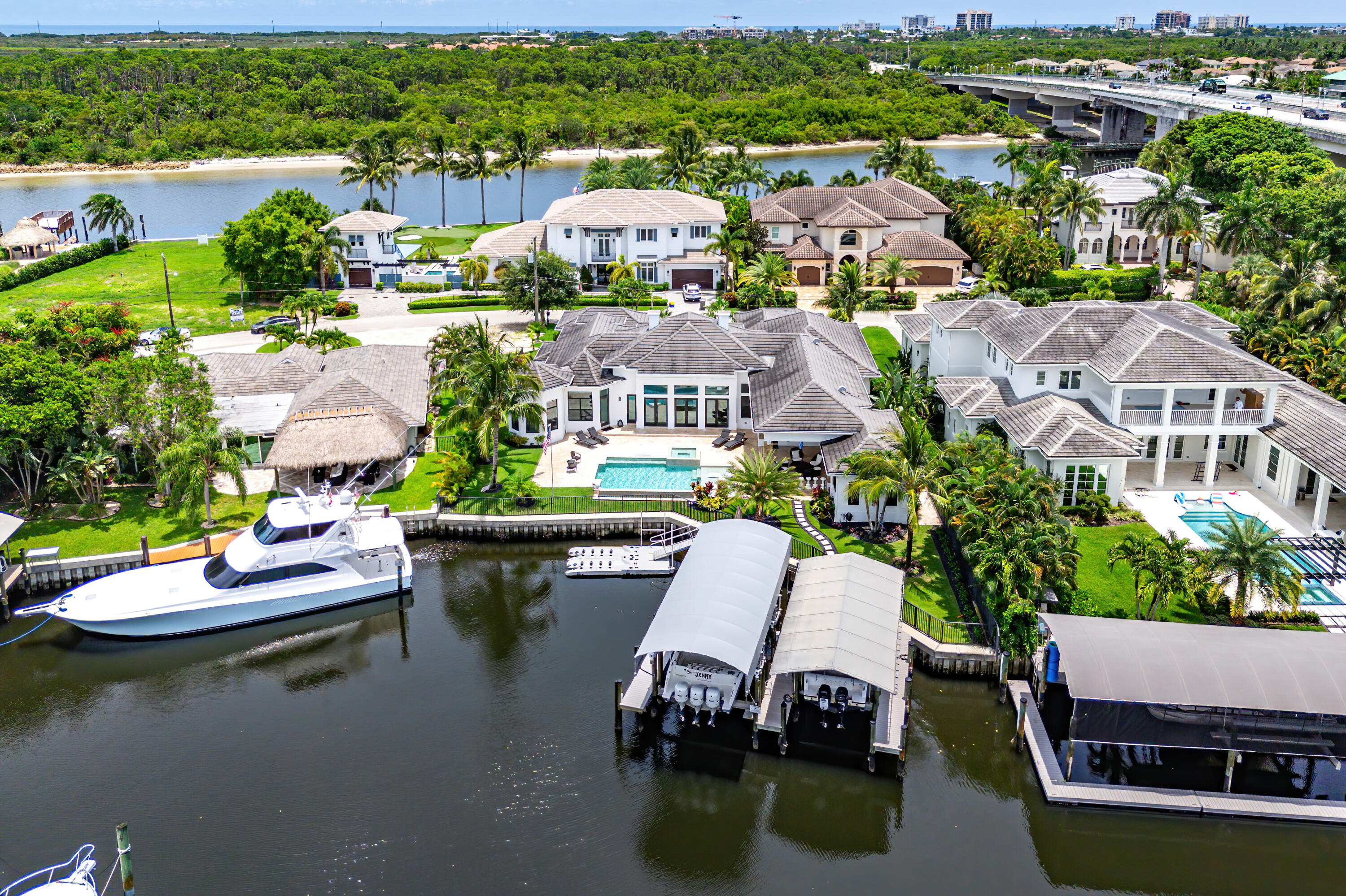 PARADISE PORT - Residential