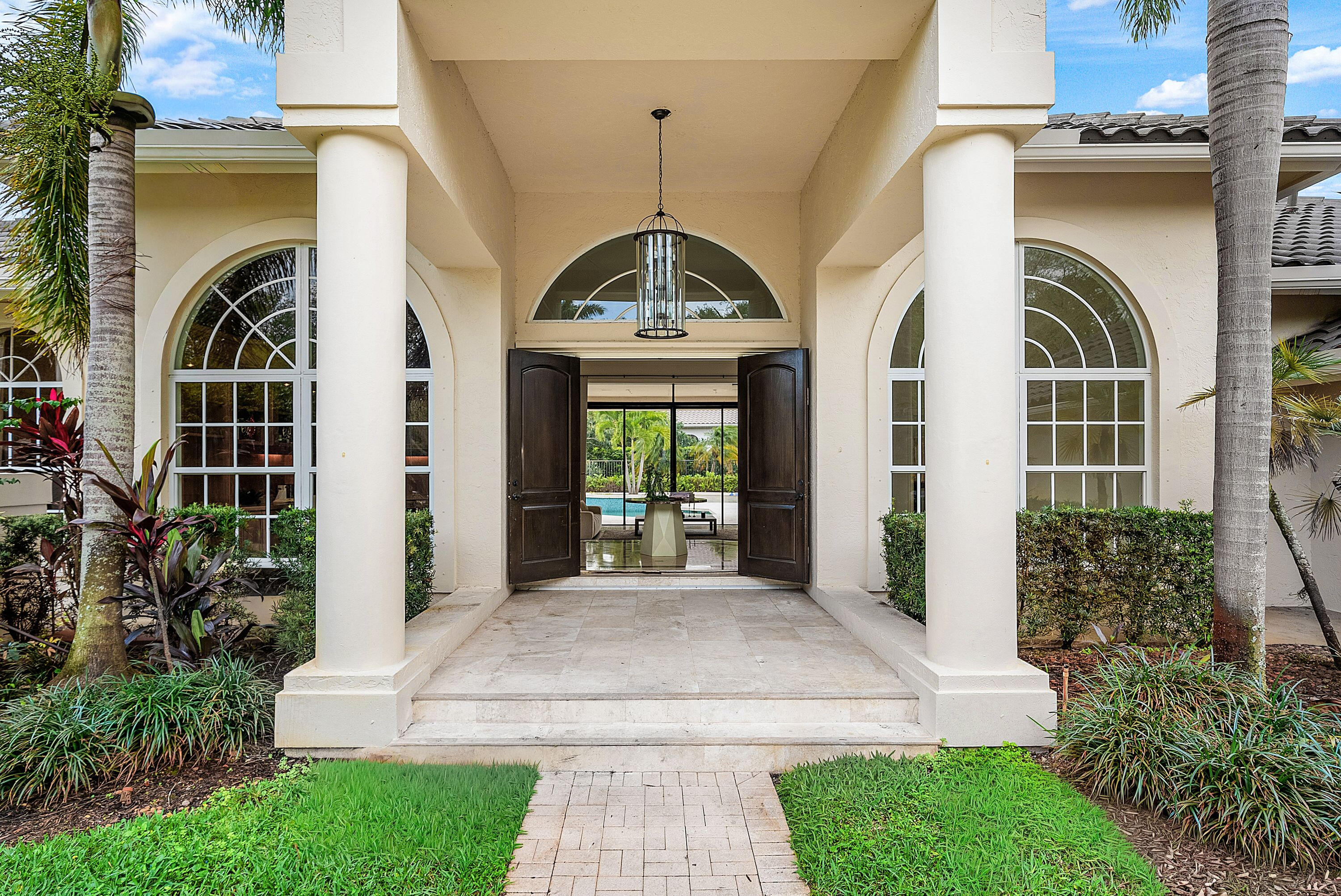 PARKLAND LAKES - Residential