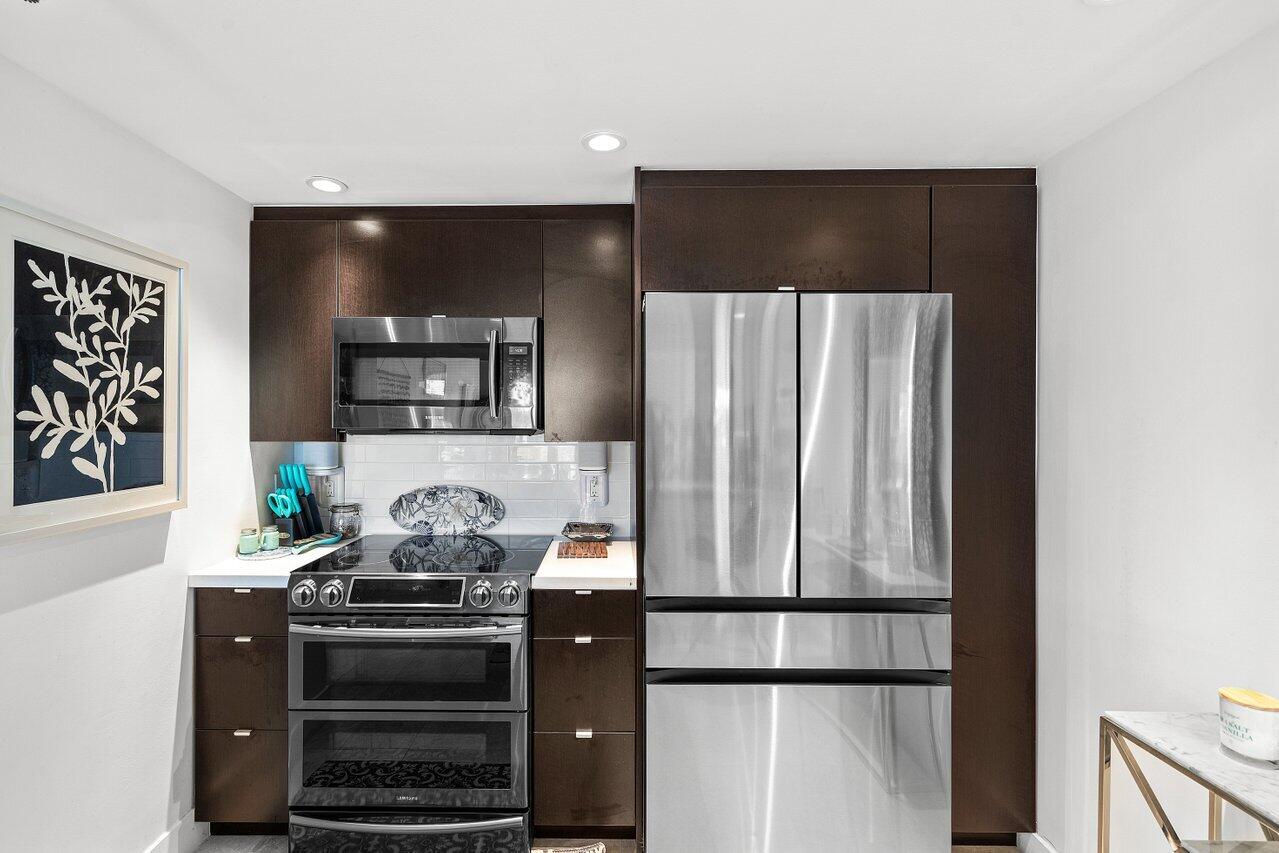 The Carlton - Residential Lease