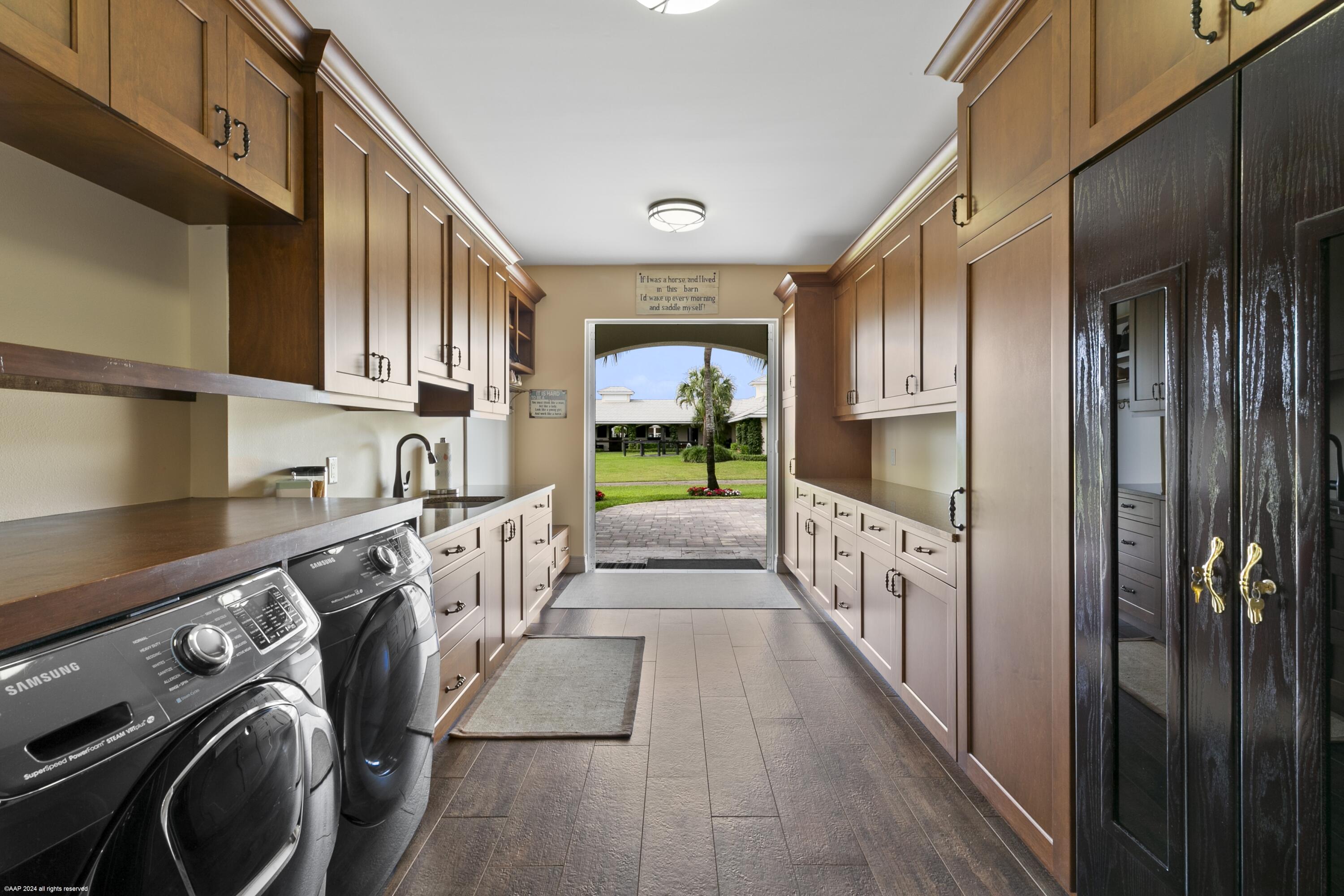 Palm Beach Point - Residential