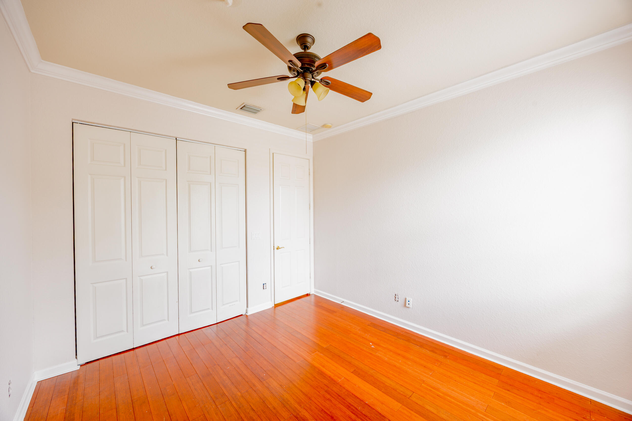 VIZCAYA FALLS PLAT 3 - Residential Lease