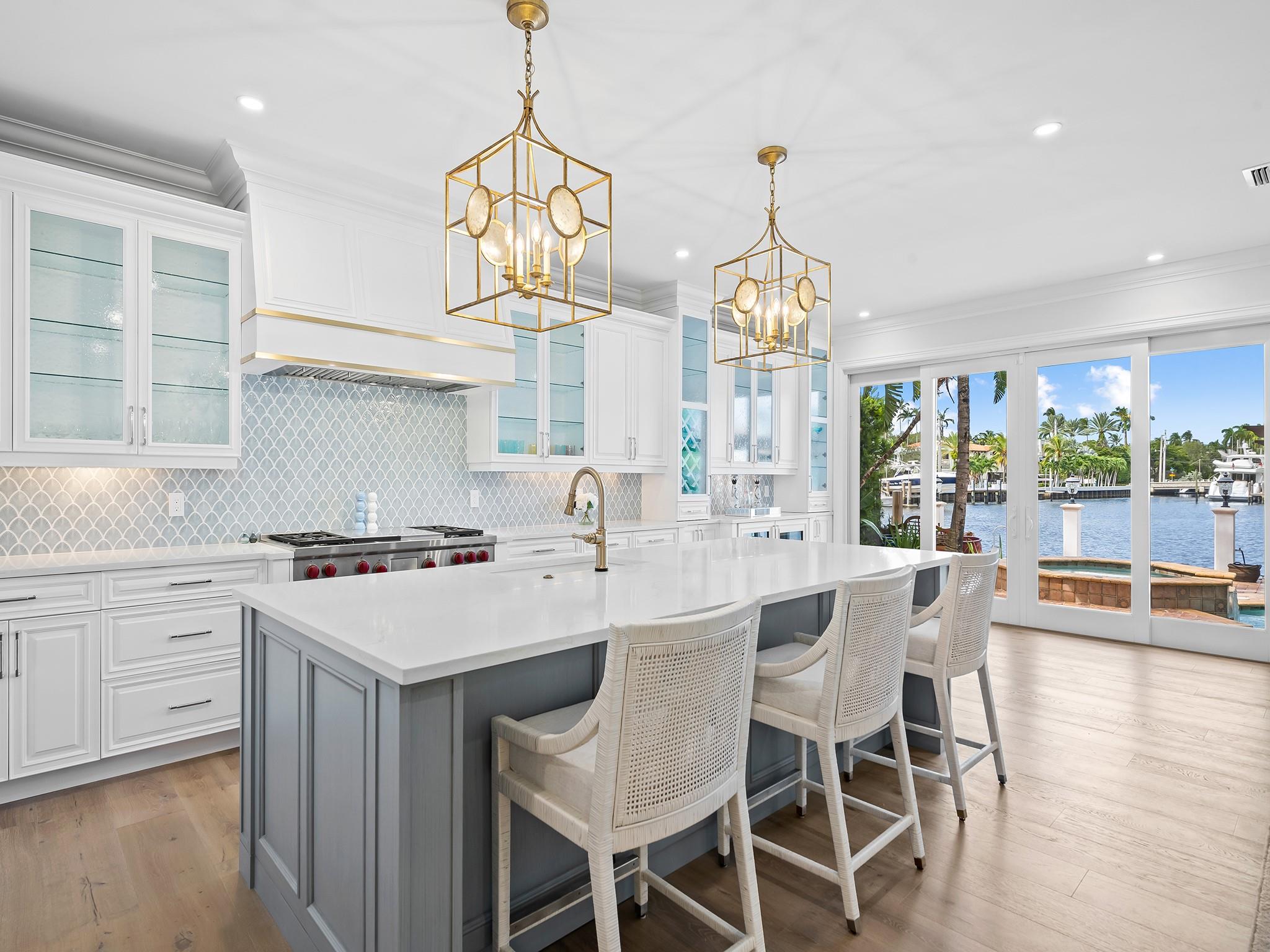 RIO VISTA ISLES - Residential