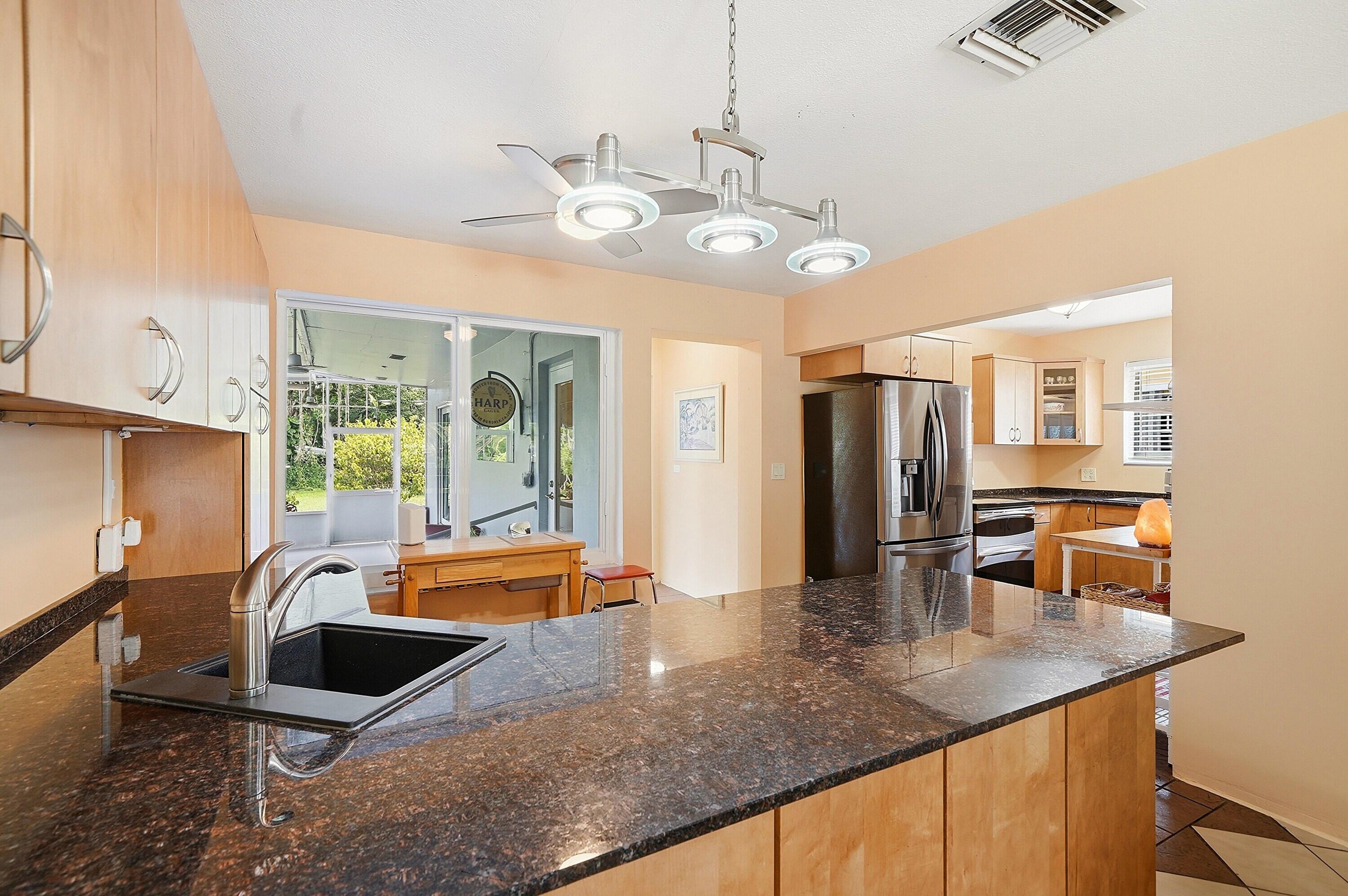 HOLLYWOOD LITTLE RANCHES - Residential