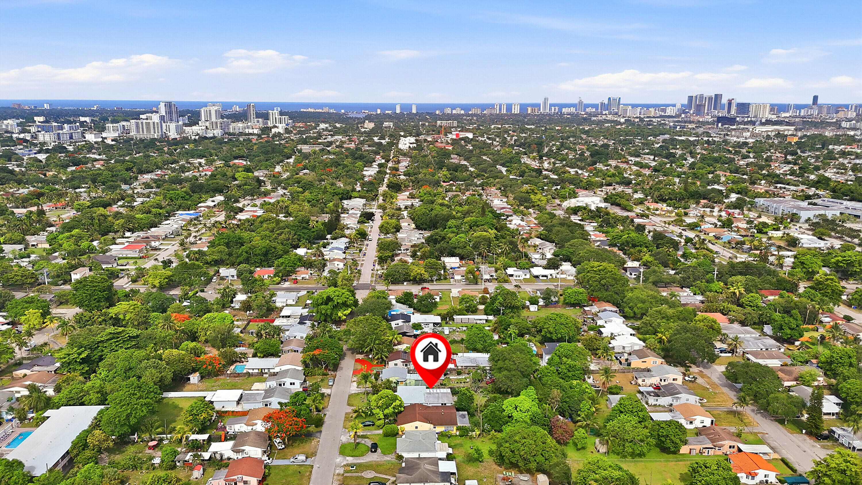HOLLYWOOD LITTLE RANCHES - Residential