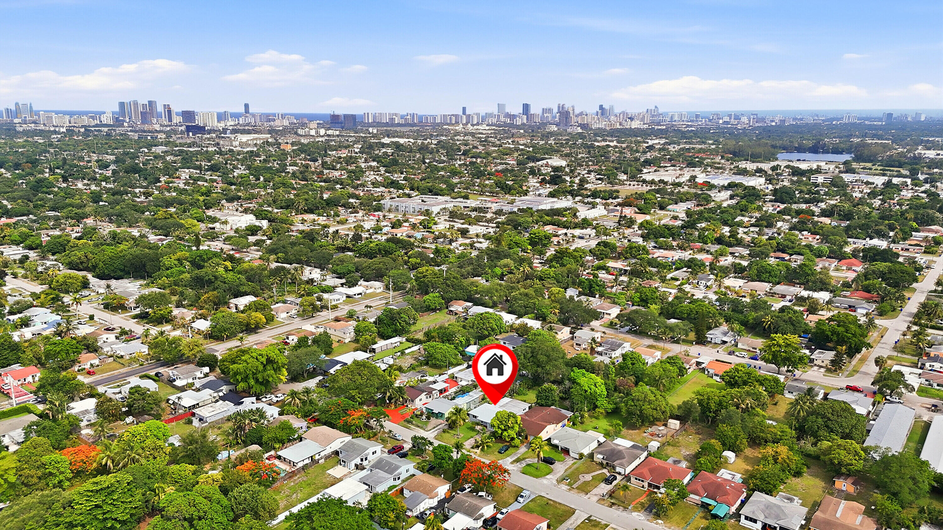 HOLLYWOOD LITTLE RANCHES - Residential