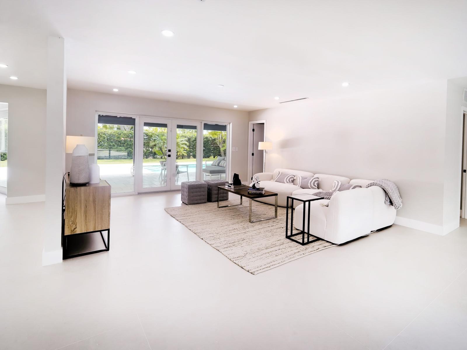 HALLMARK HGTS ESTS 7TH ADDN - Residential