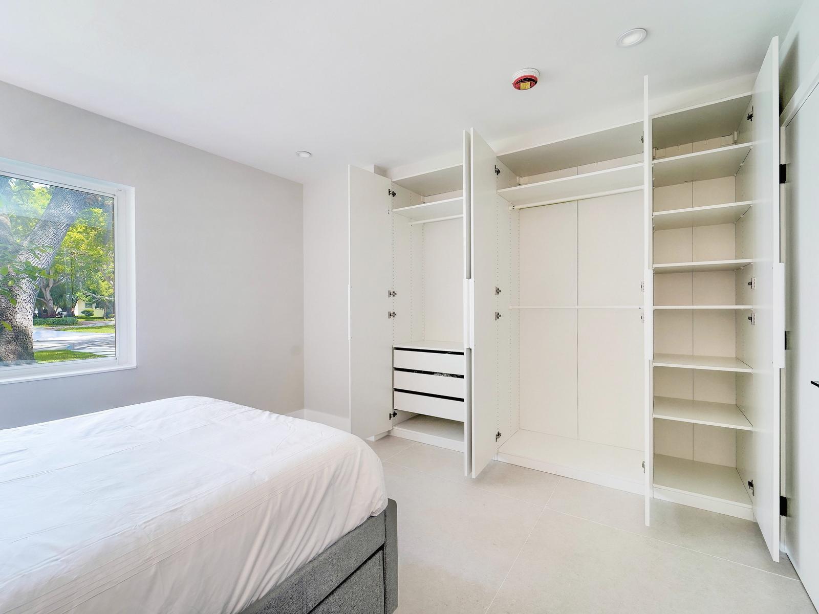 HALLMARK HGTS ESTS 7TH ADDN - Residential