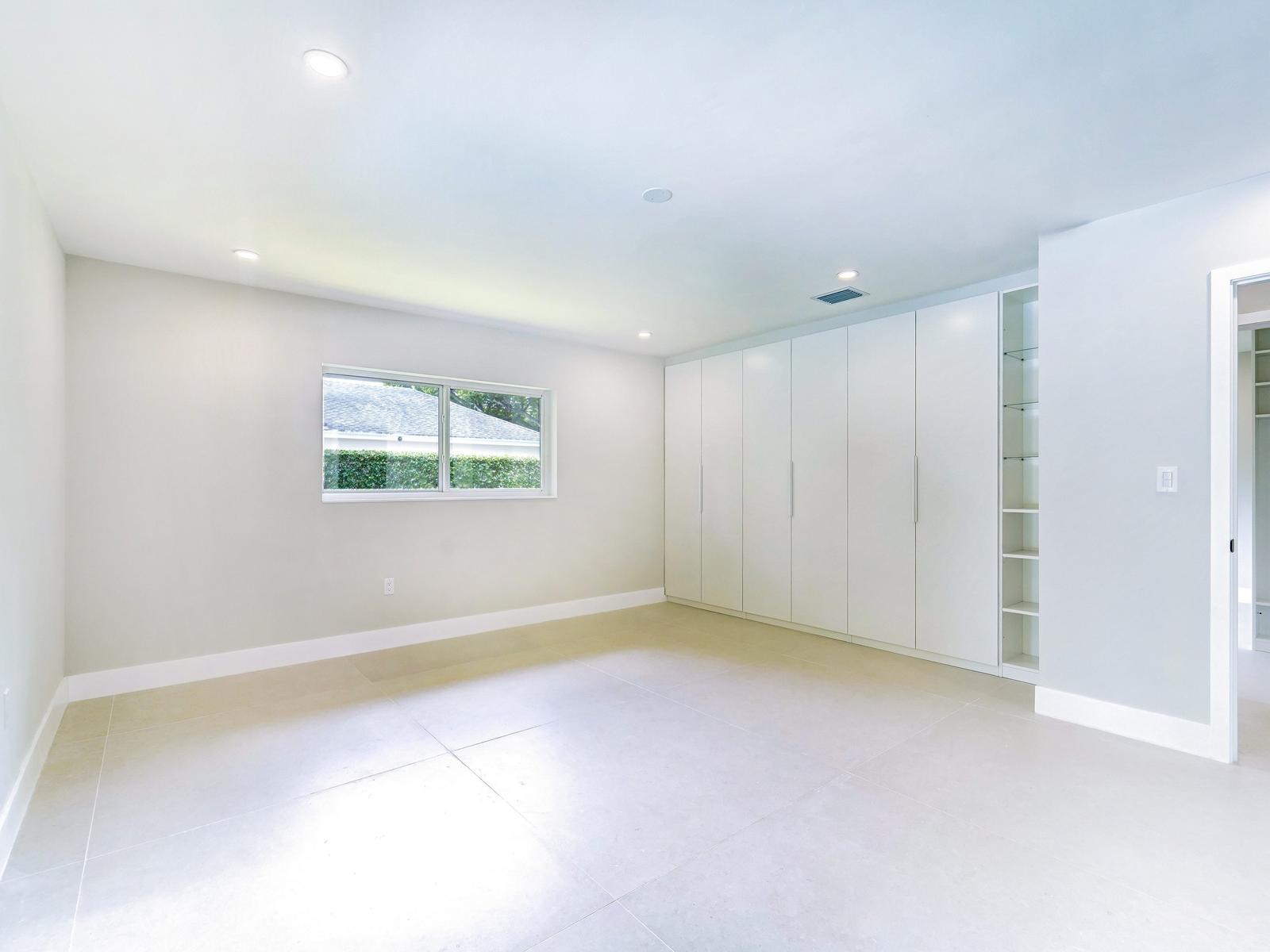 HALLMARK HGTS ESTS 7TH ADDN - Residential