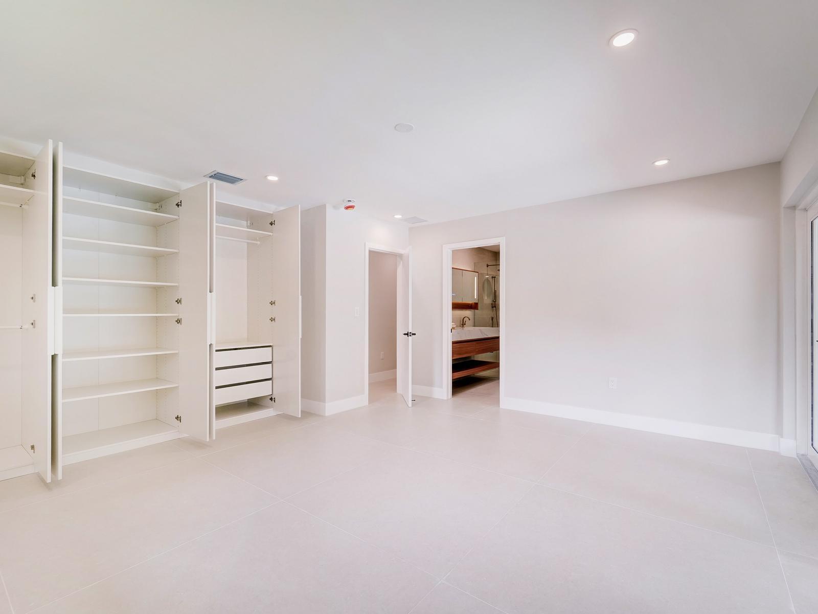HALLMARK HGTS ESTS 7TH ADDN - Residential