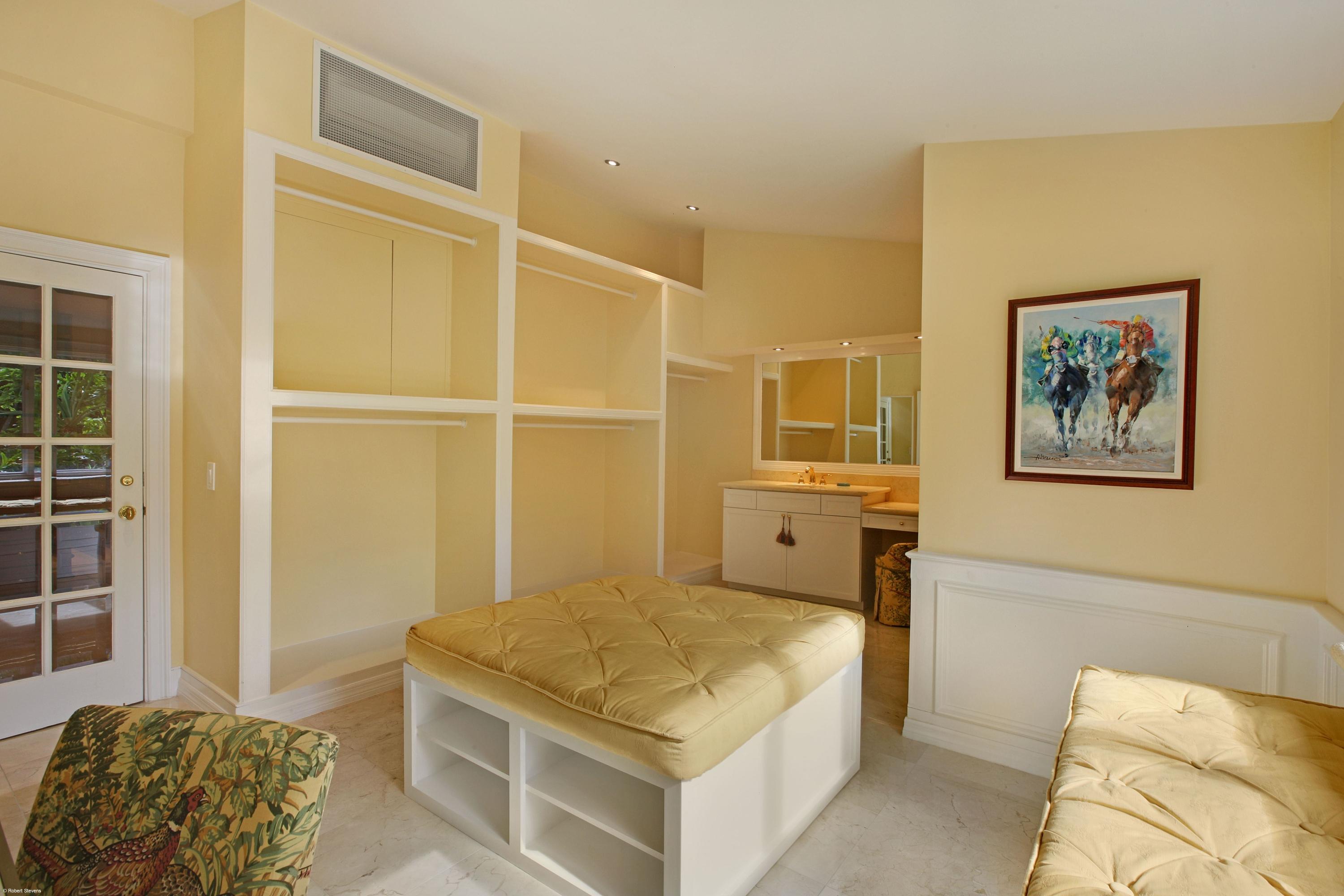 MALLET HILL OF WELLINGTON COUNTRYPLACE - Residential
