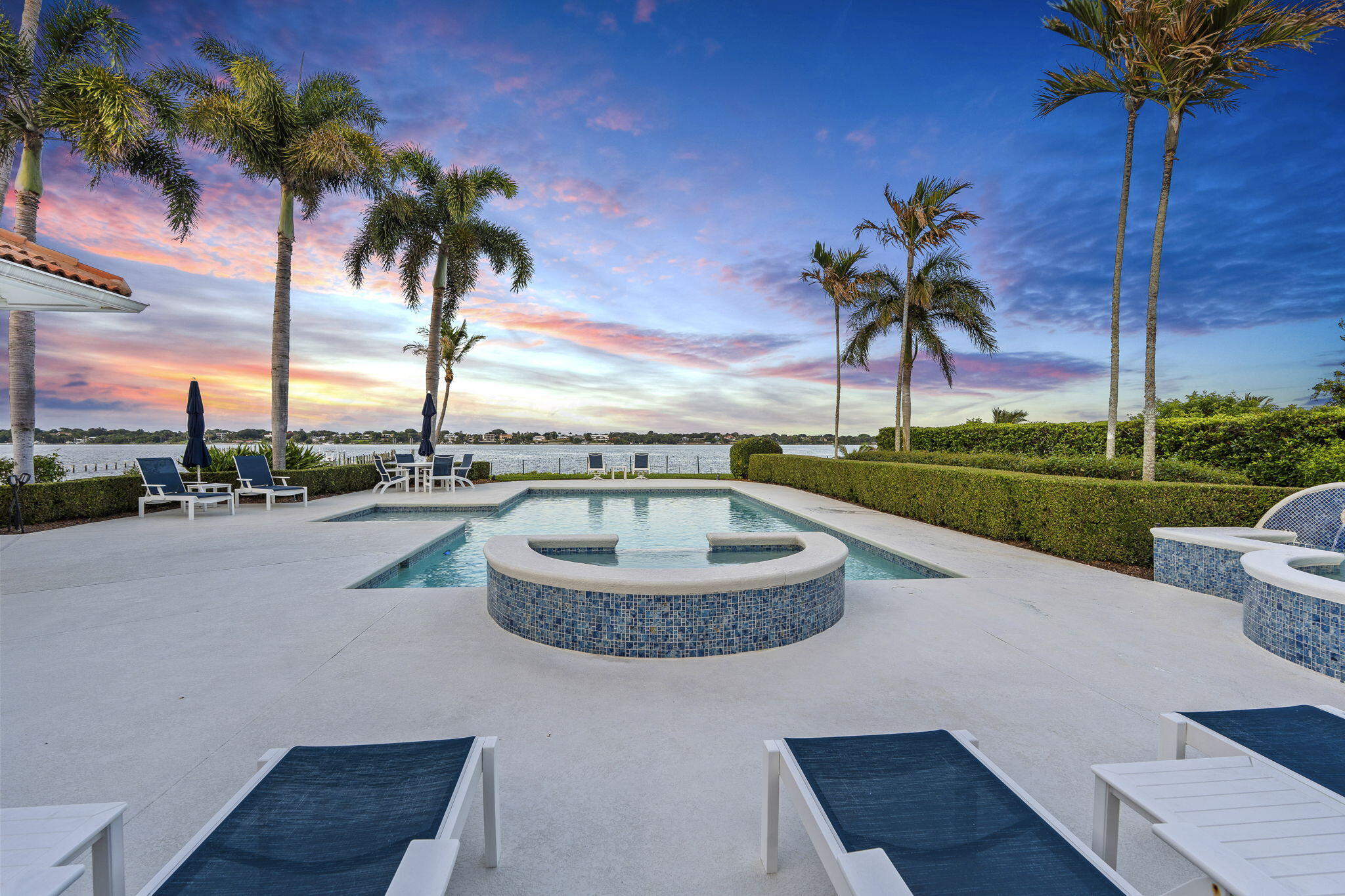 GOLFVIEW - Residential