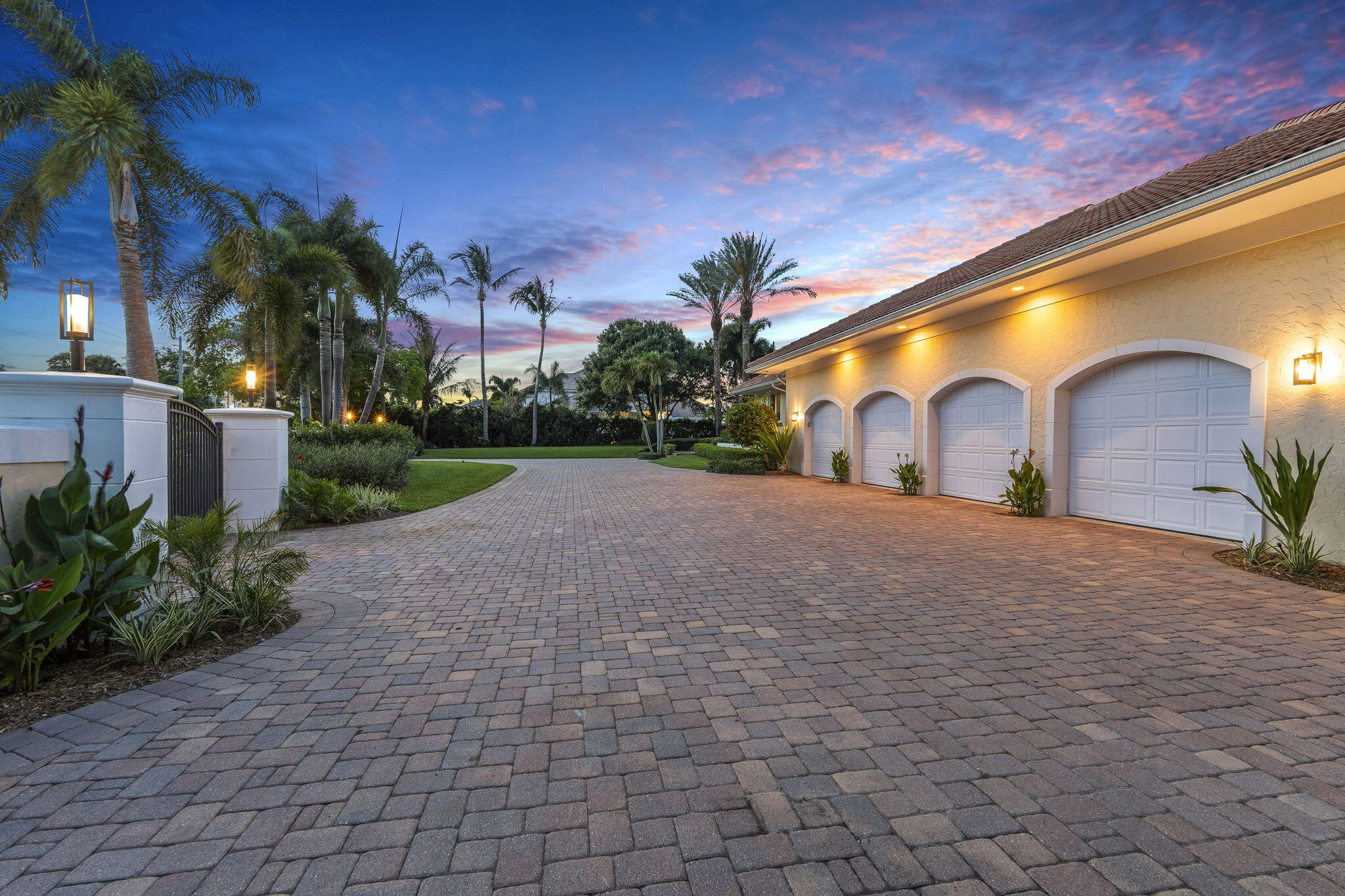 GOLFVIEW - Residential