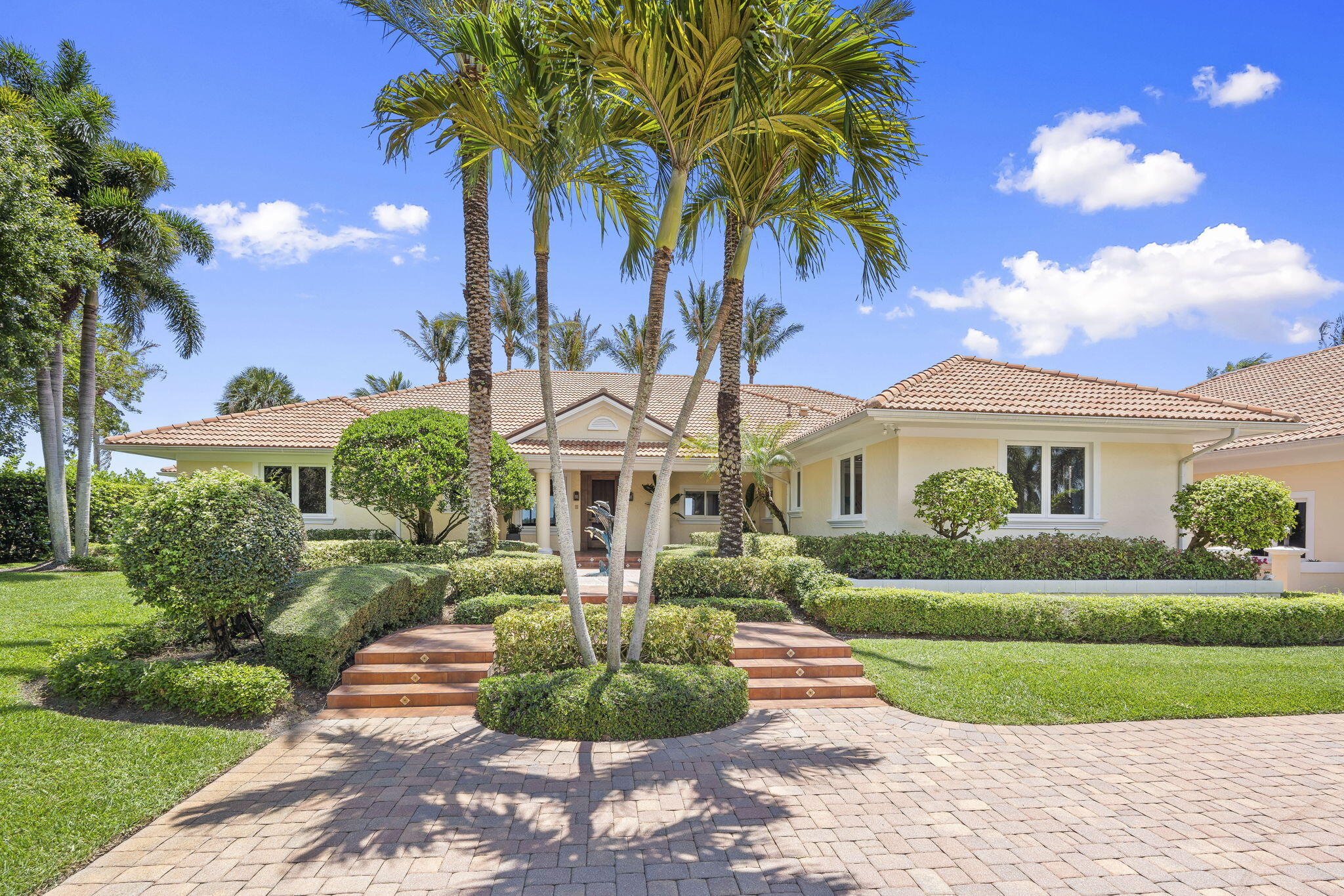 GOLFVIEW - Residential