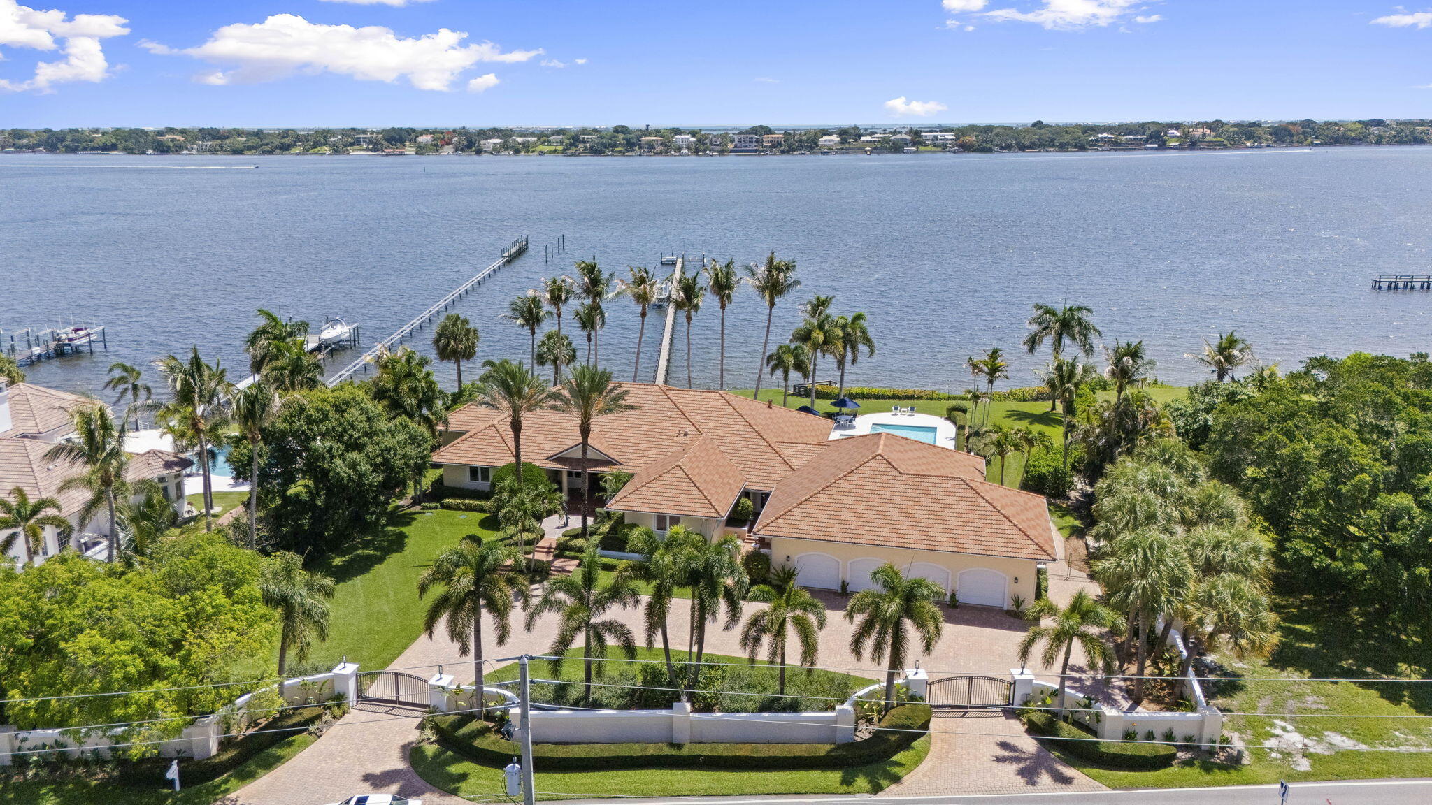 GOLFVIEW - Residential