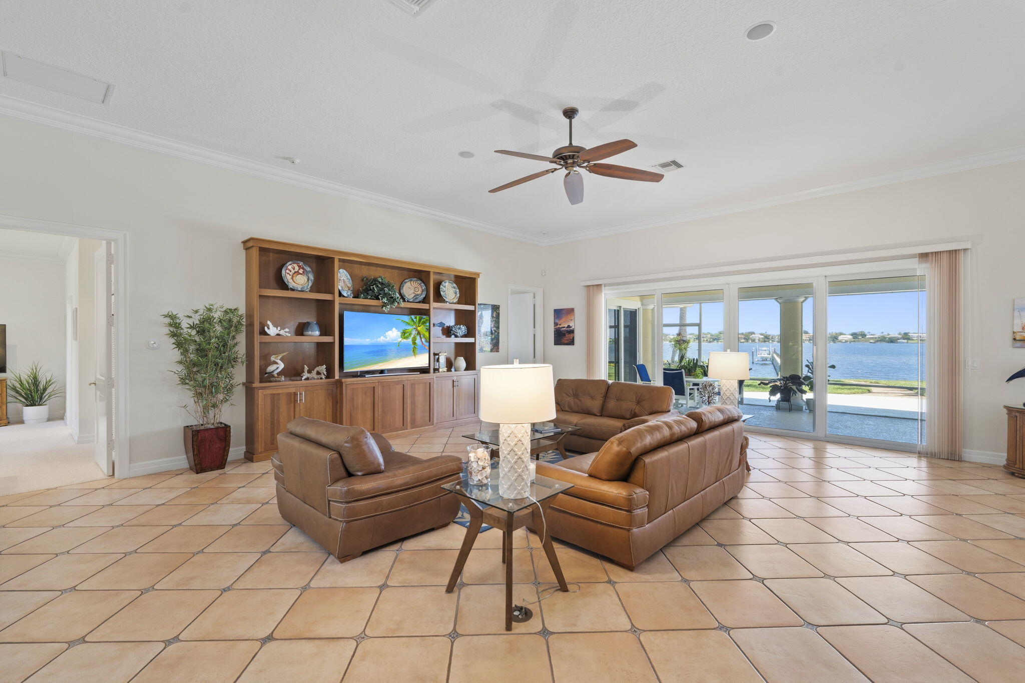 GOLFVIEW - Residential