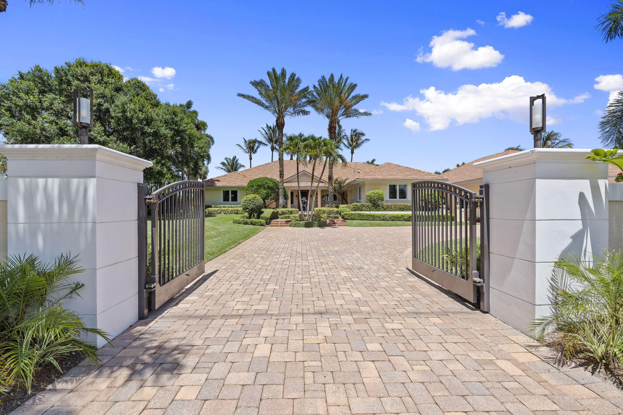 GOLFVIEW - Residential