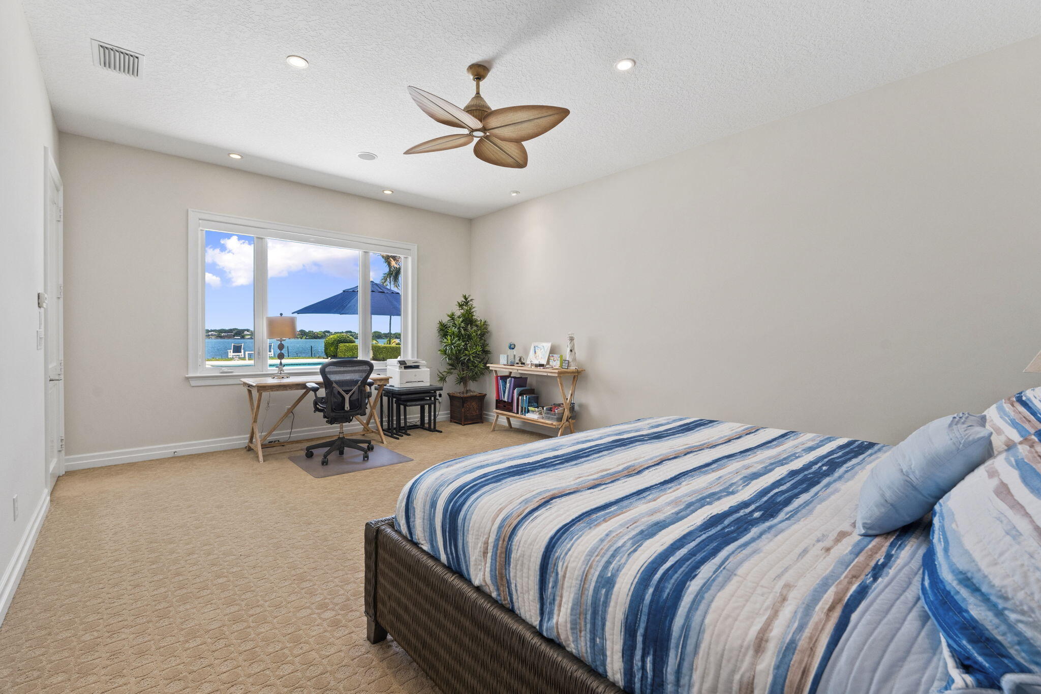 GOLFVIEW - Residential