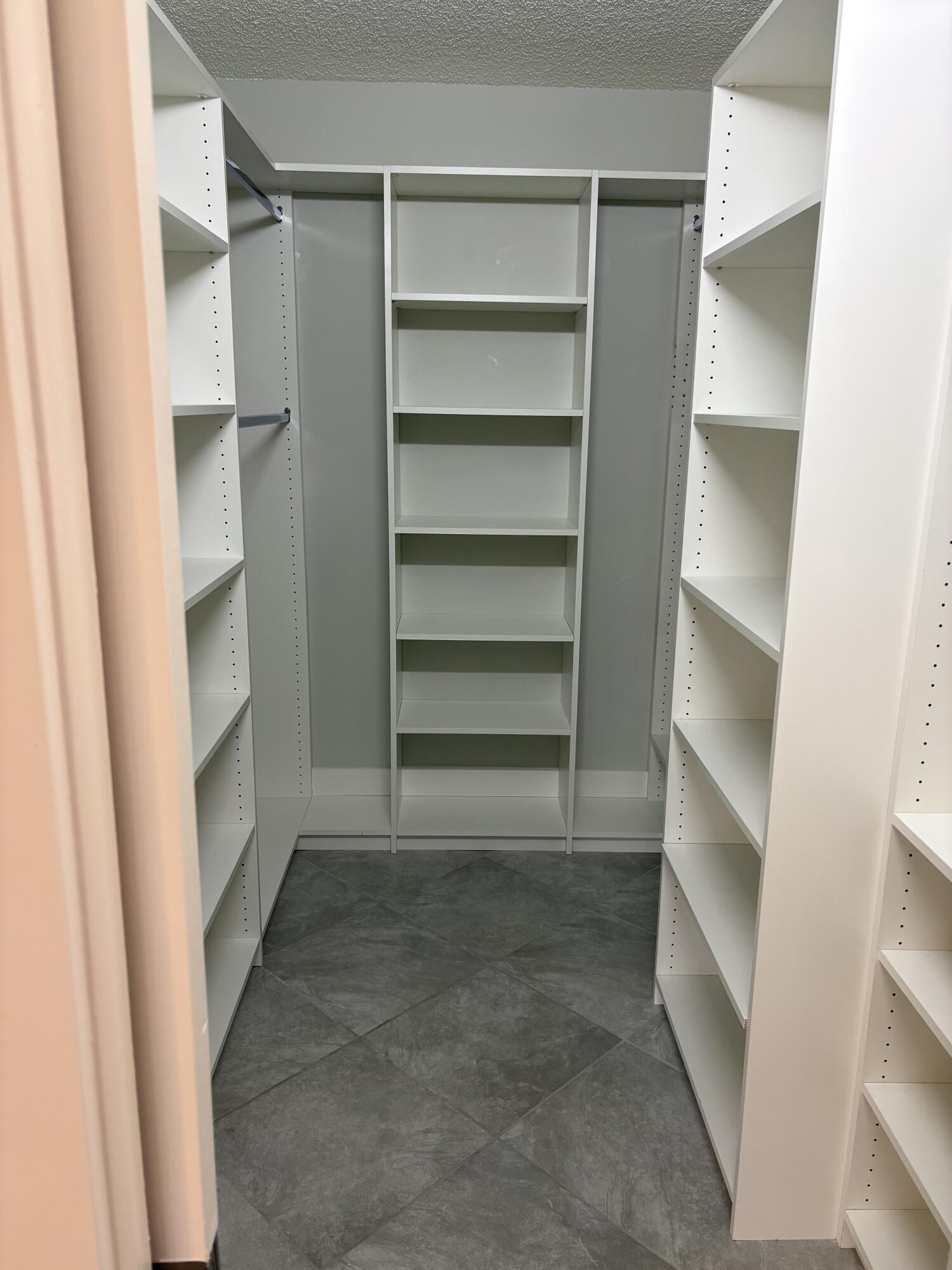 ASHMONT CONDOMINIUM - Residential