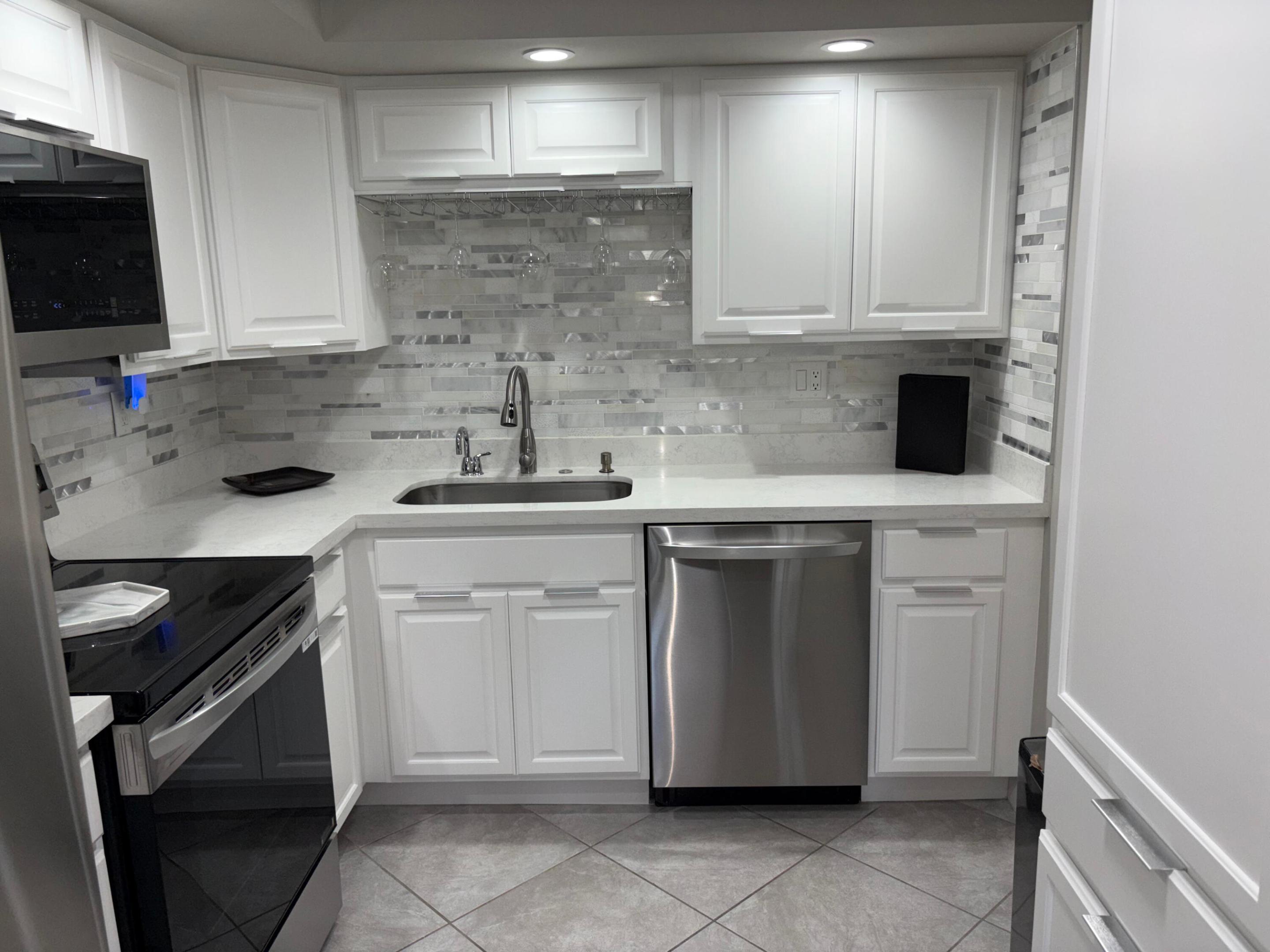 ASHMONT CONDOMINIUM - Residential