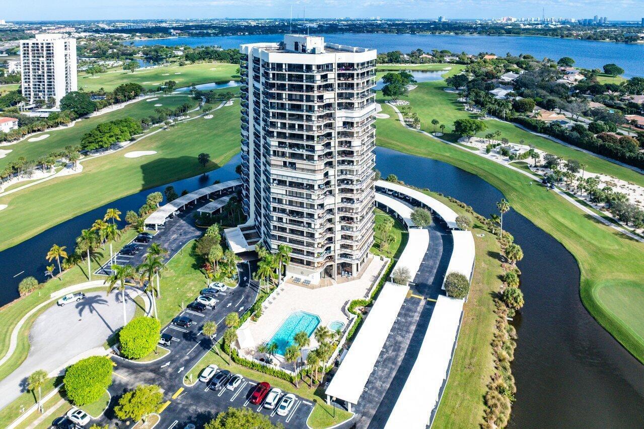 LANDS OF THE PRESIDENT/CONSULATE CONDO - Residential
