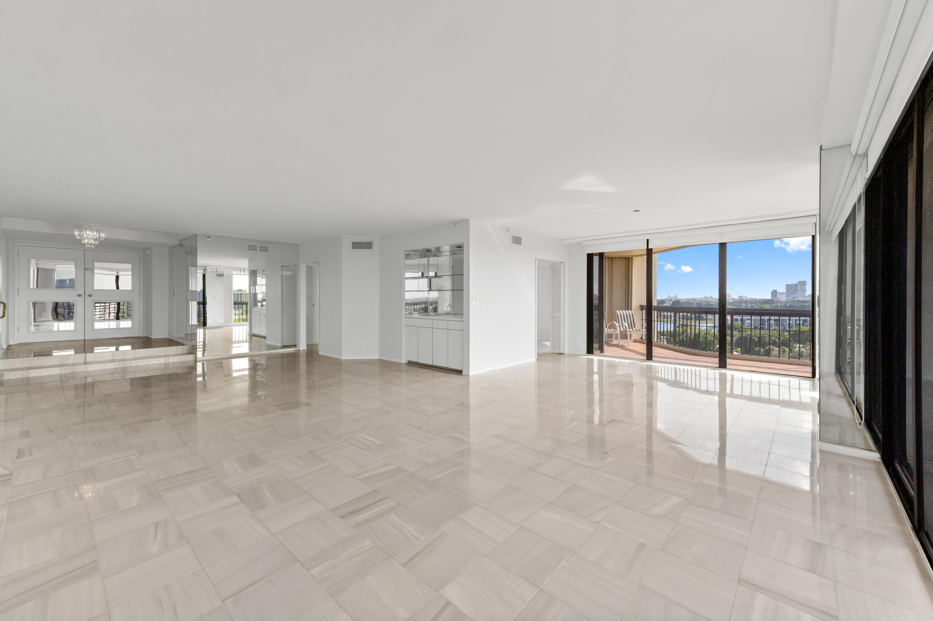 LANDS OF THE PRESIDENT/CONSULATE CONDO - Residential