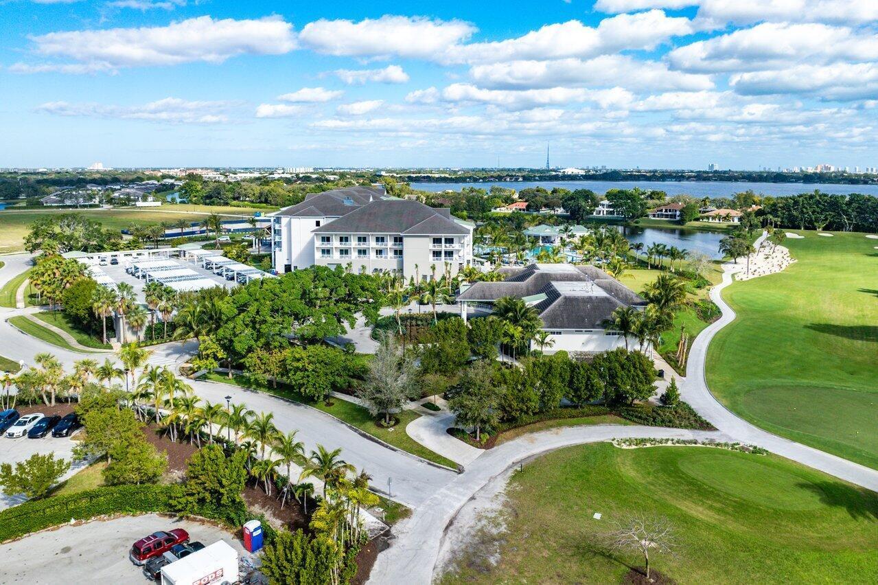 LANDS OF THE PRESIDENT/CONSULATE CONDO - Residential