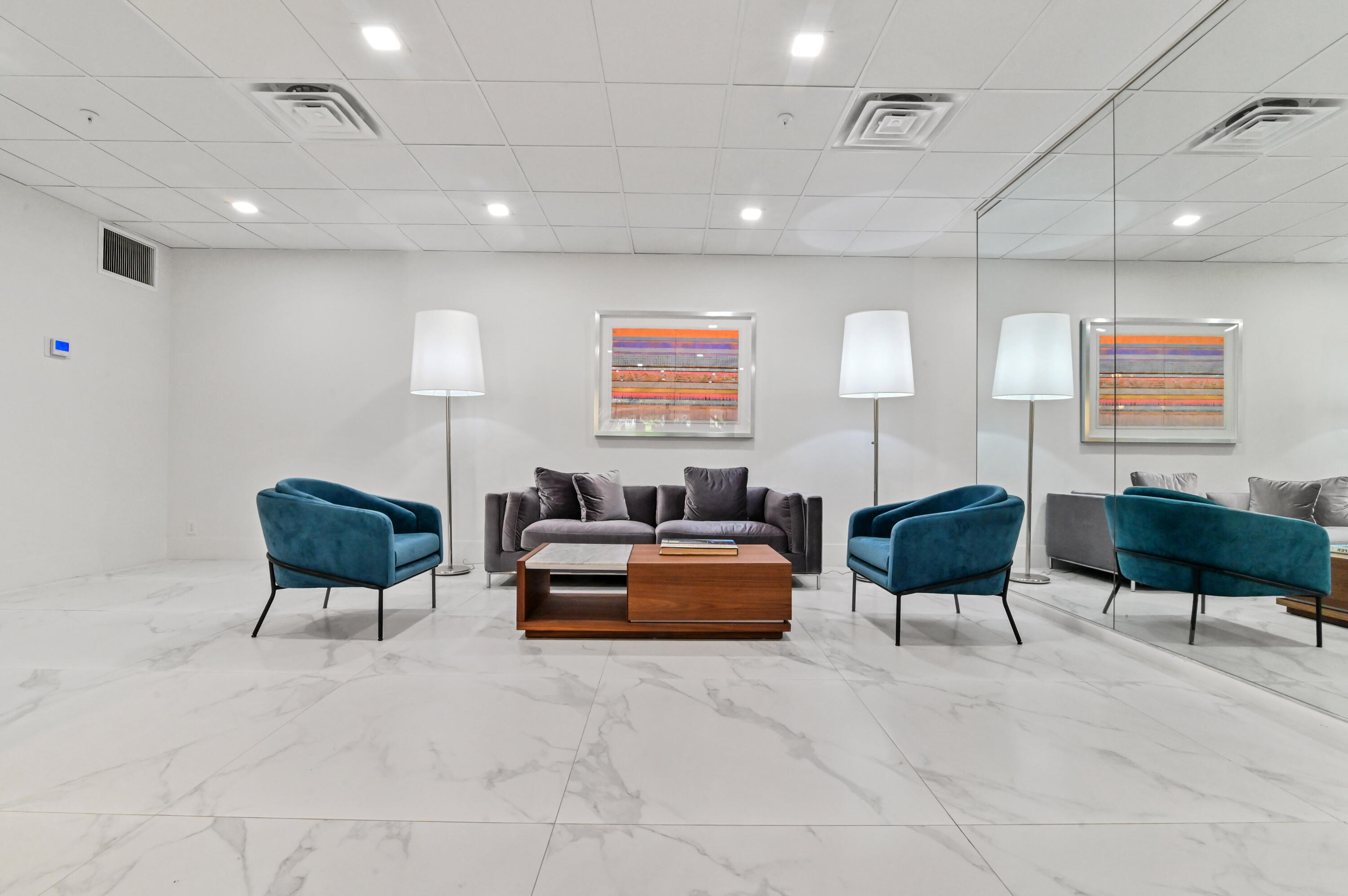 LANDS OF THE PRESIDENT/CONSULATE CONDO - Residential