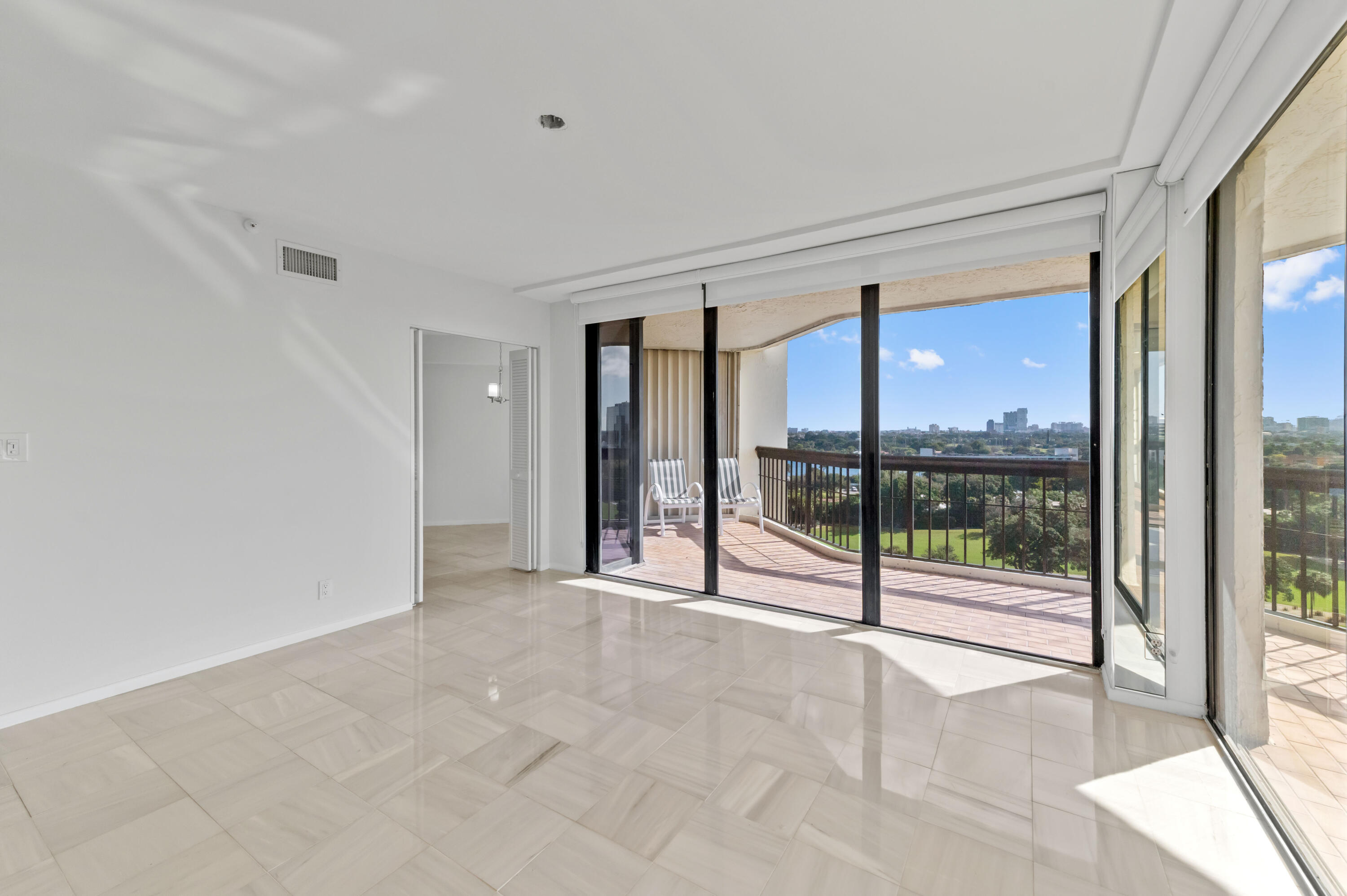 LANDS OF THE PRESIDENT/CONSULATE CONDO - Residential