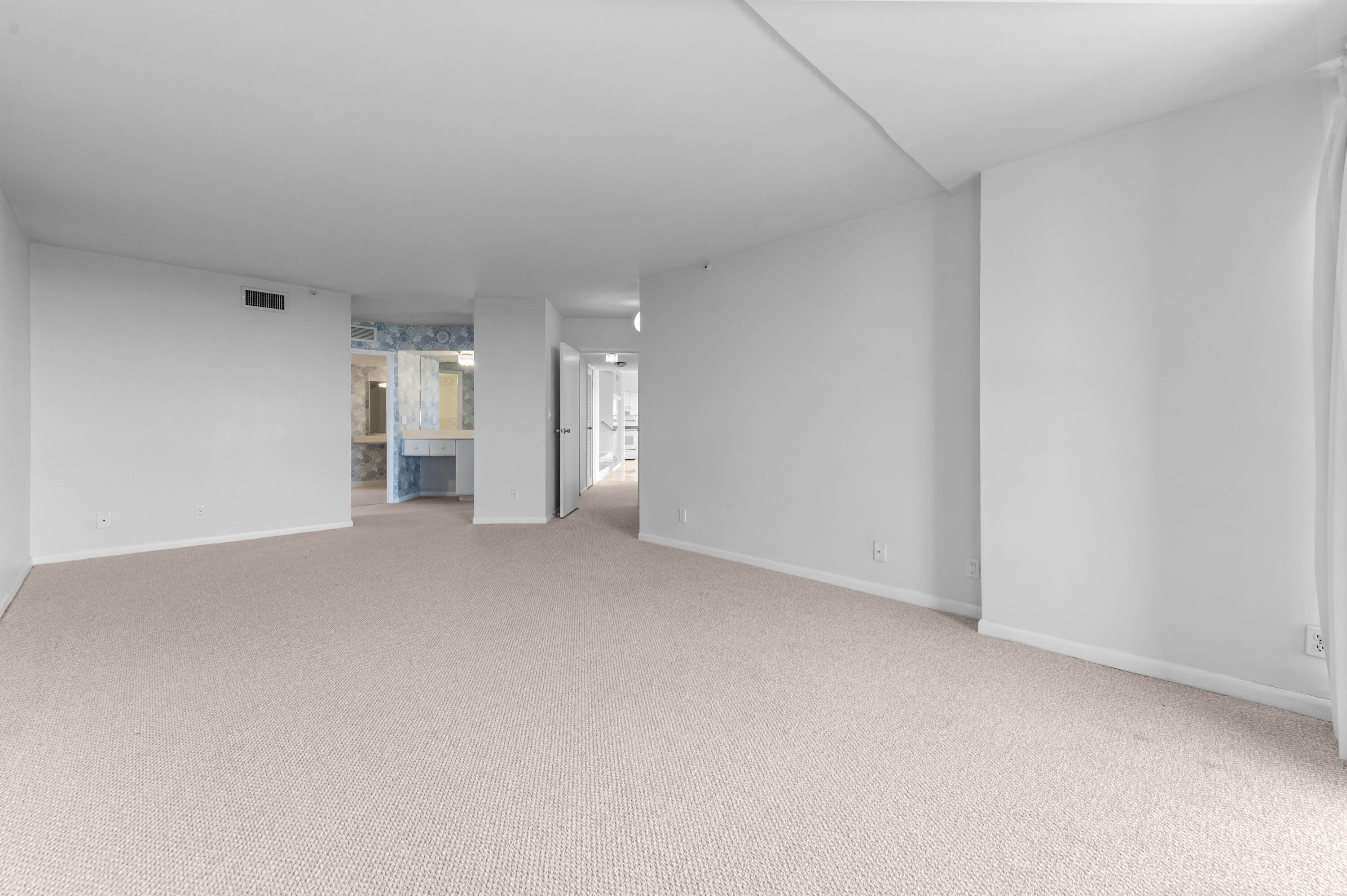 LANDS OF THE PRESIDENT/CONSULATE CONDO - Residential