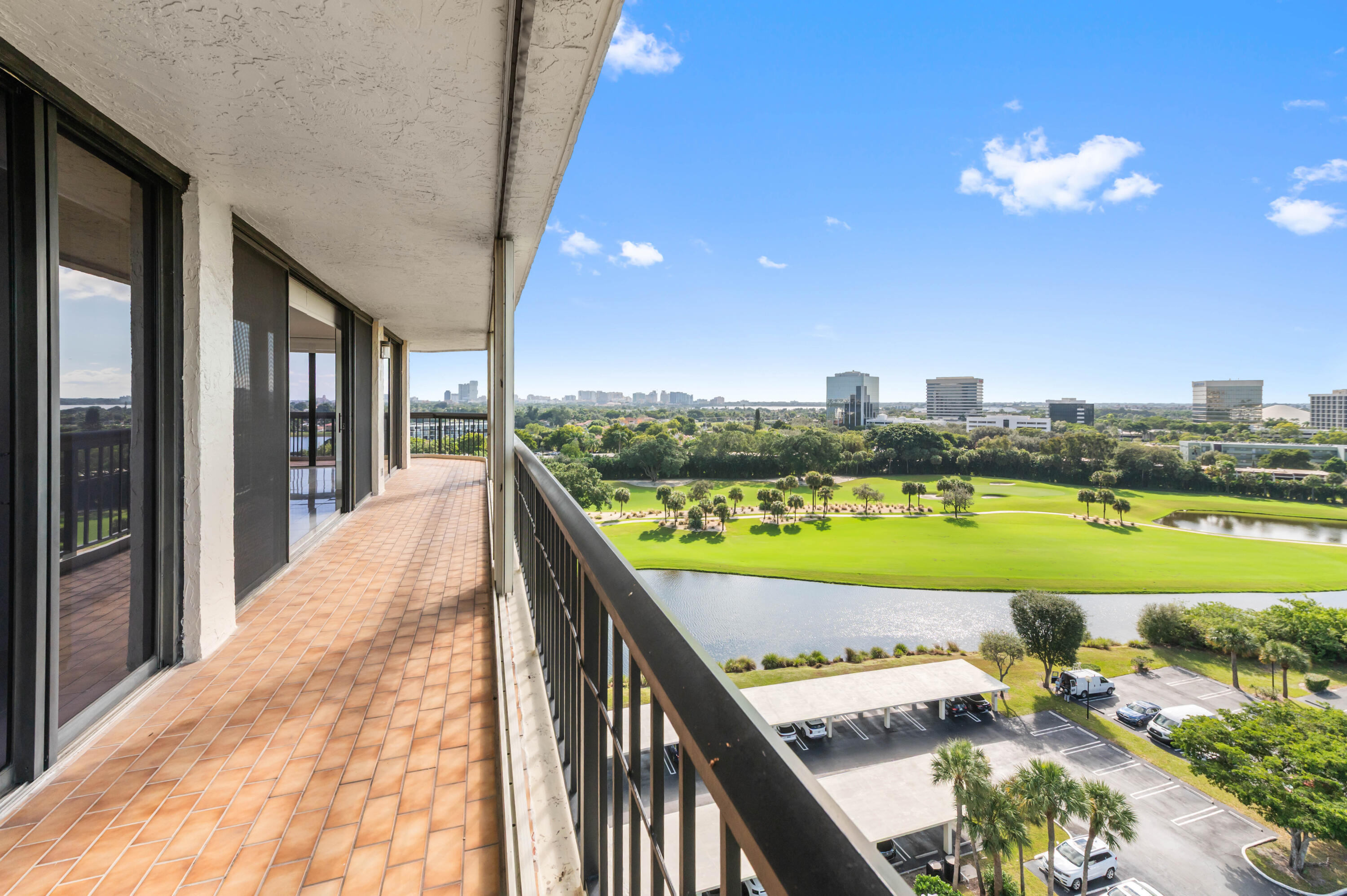 LANDS OF THE PRESIDENT/CONSULATE CONDO - Residential