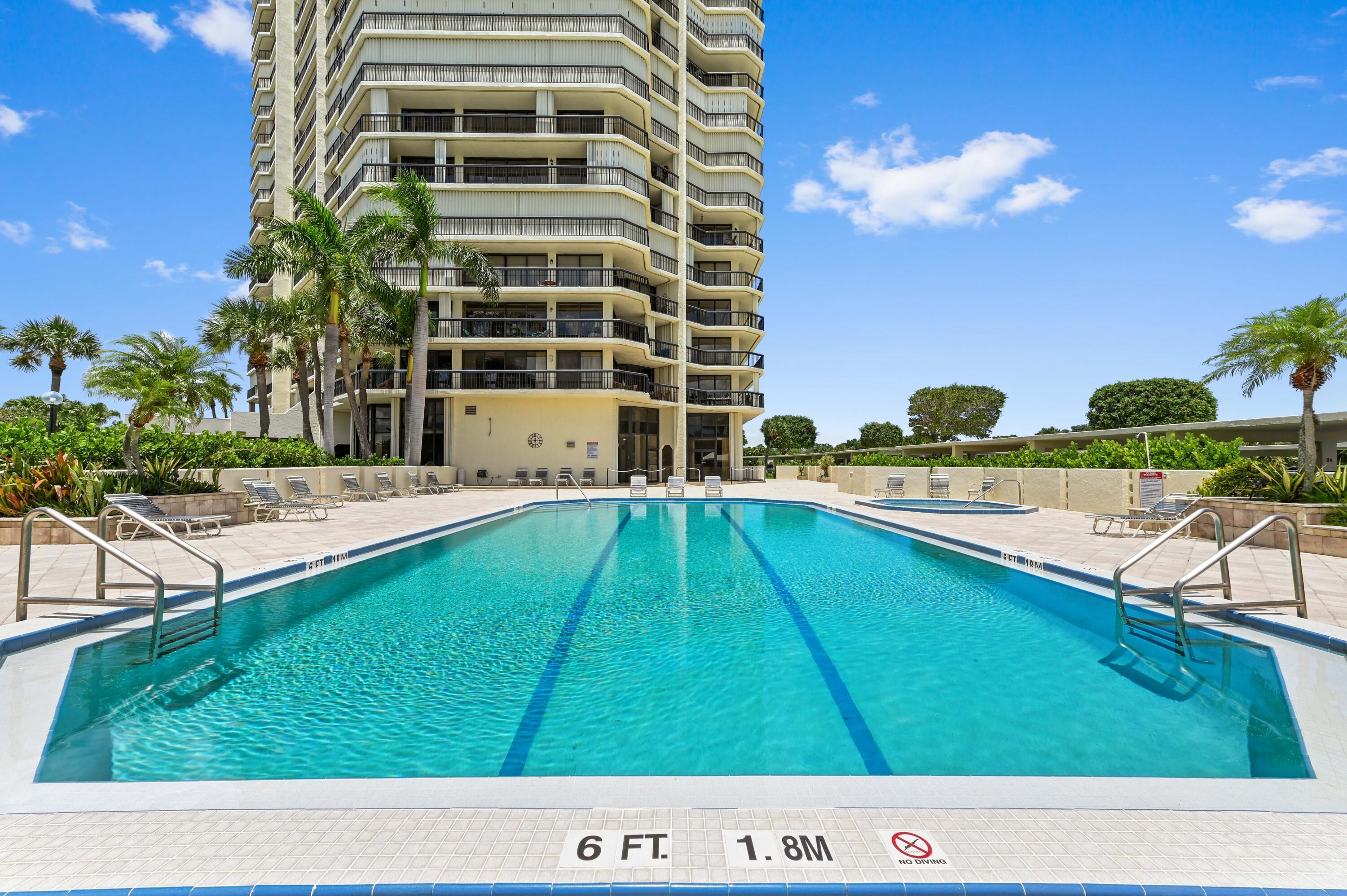 LANDS OF THE PRESIDENT/CONSULATE CONDO - Residential
