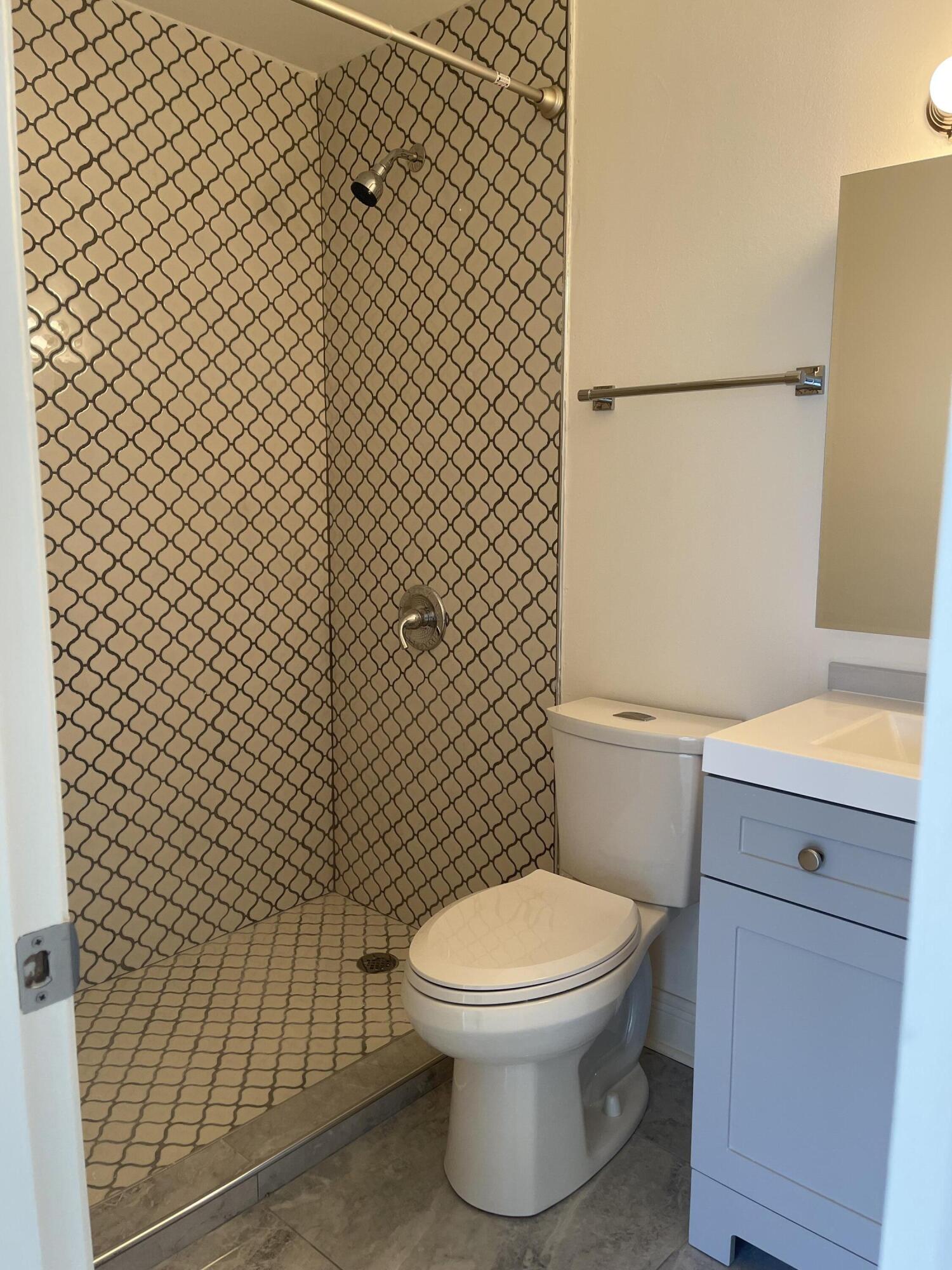 VISTA DEL LAGO CONDO - Residential Lease
