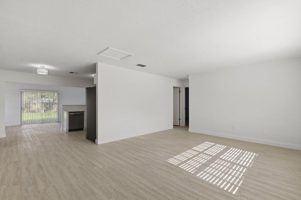 PORT ST LUCIE SECTION 40 - Residential