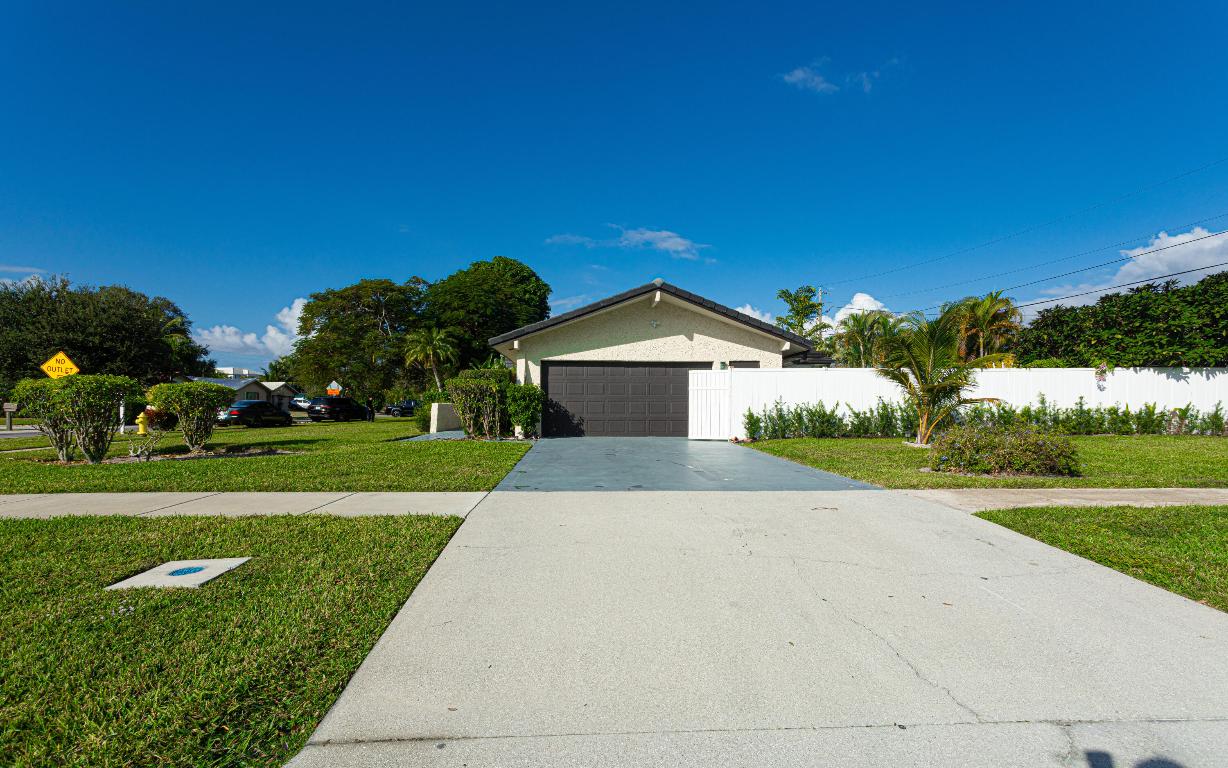 JUNO ISLES 1 - Residential