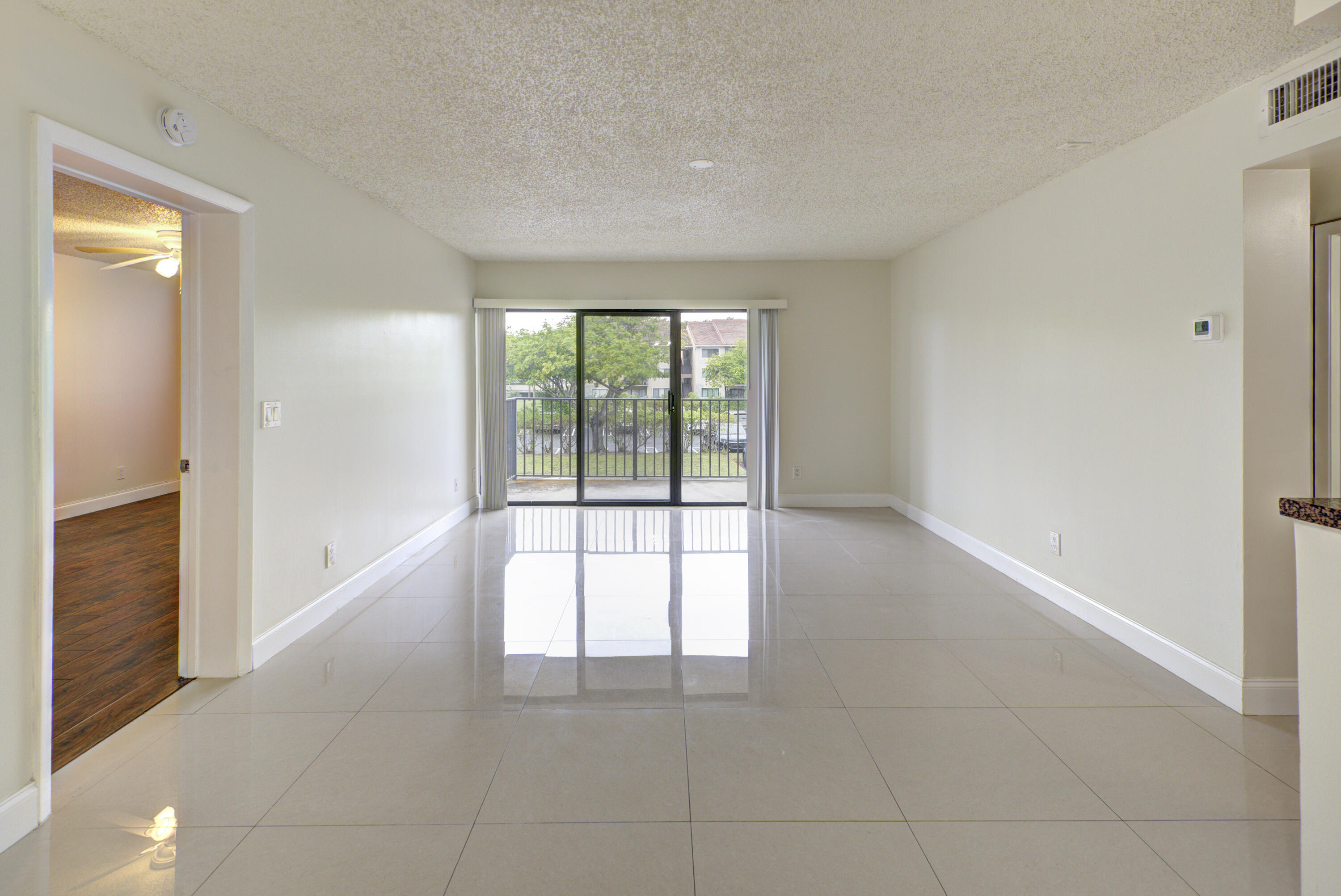 VISCONTI CONDO - Residential