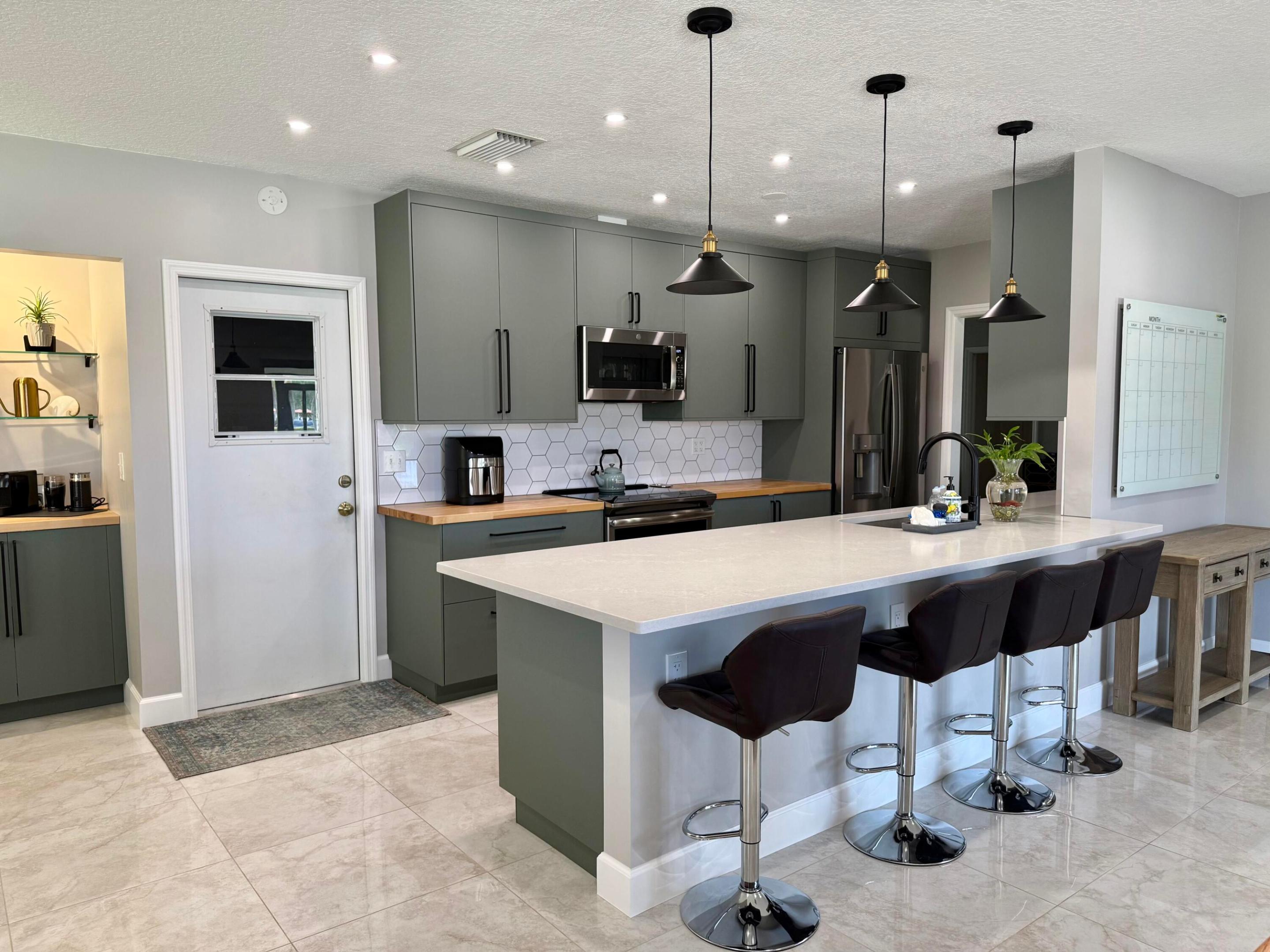 KNOB HILL SUB - Residential Lease
