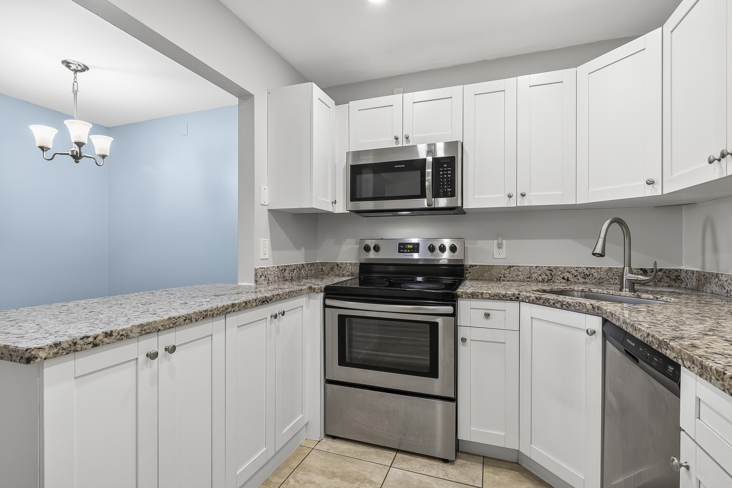 PINE RIDGE AT HAVERHILL CONDO - Residential
