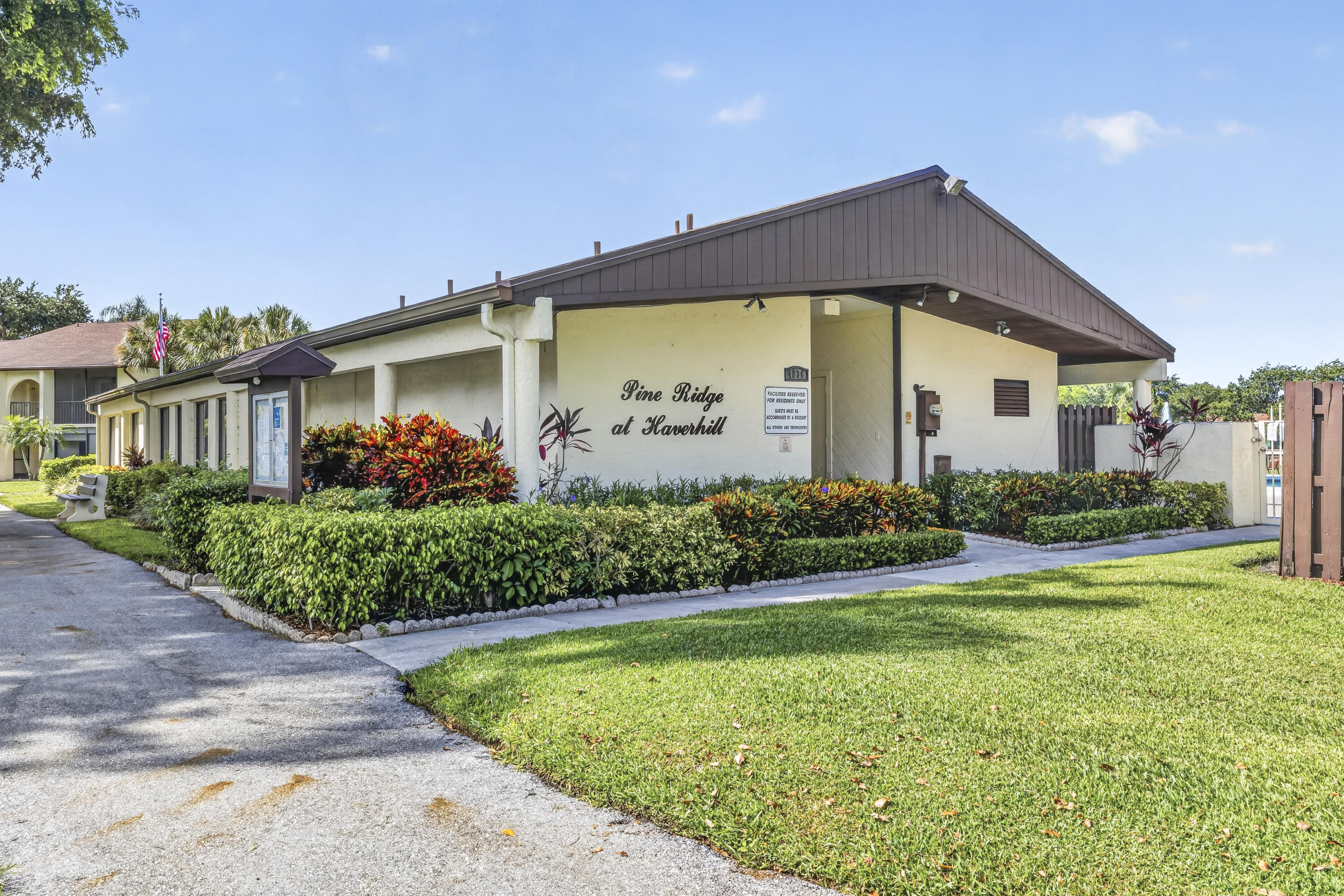 PINE RIDGE AT HAVERHILL CONDO - Residential