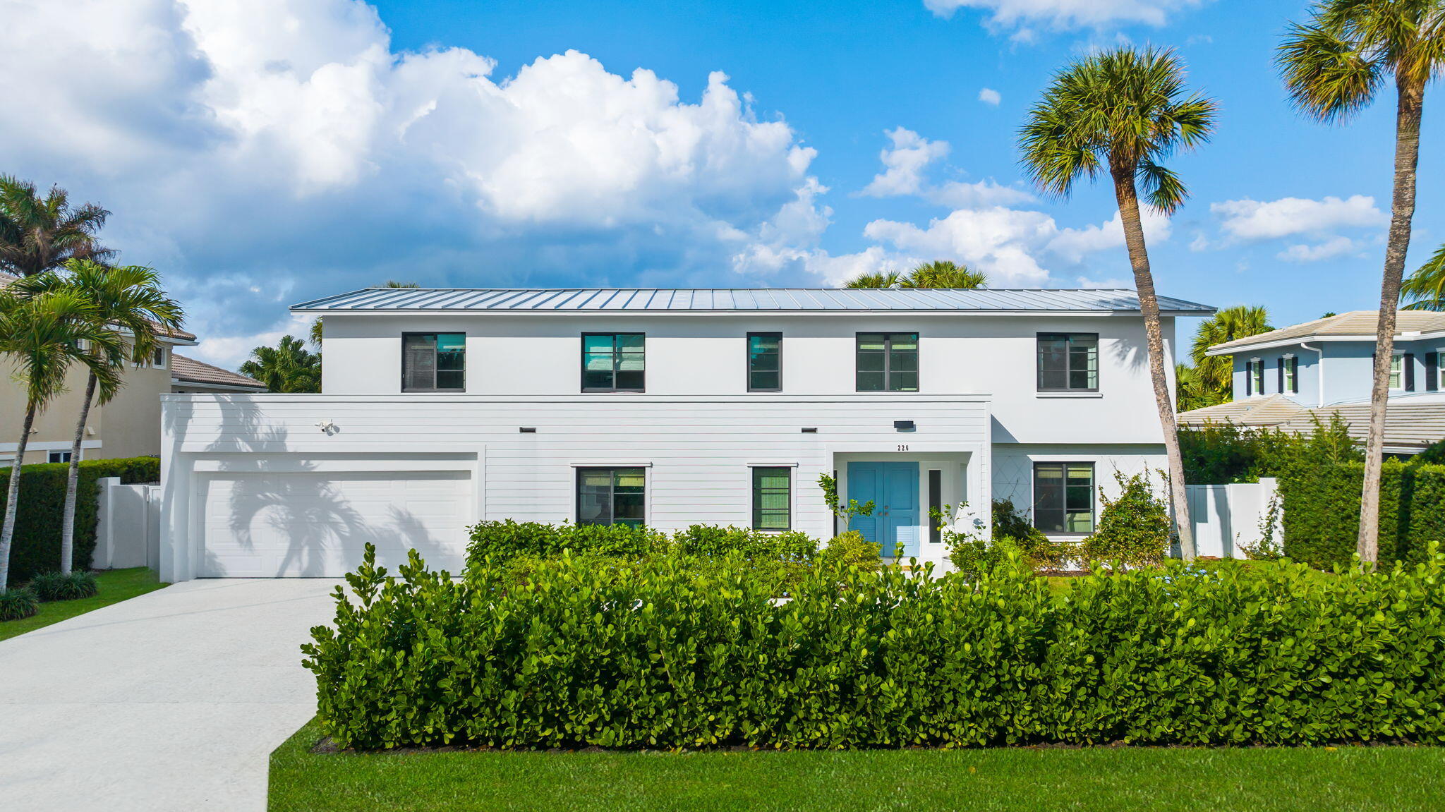 Enjoy the beauty of this renovated coastal residence in the sought-after Jupiter Inlet Colony, an exclusive community comprising 240 residences nestled on the southernmost tip of Jupiter Island. Enveloped by water on all sides—the Atlantic to the east, the Intracoastal to the west, and Jupiter Inlet to the south. Situated on a tranquil interior street, this home, only a 2-minute walk from the beach, underwent a complete renovation in 2018. Adorned with a modern coastal aesthetic, boasting 2 master bedroom suites and 3 additional bedrooms, each equipped with private bathrooms, the home provides ample space for guests. The well-appointed features extend to a spacious kitchen with Bosch appliances and a walk-in pantry, a formal dining area, a living room, a private den/office with an ensuite bathroom, a laundry room, a pool, a patio, outdoor seating, and a generously sized fenced backyard. Further enhancing the allure of this beach home is the Colony's exclusive marina, coupled with its proximity to excellent dining options, golf courses, tennis facilities, and the renowned Maltz Jupiter Theater. Additionally, the residence is conveniently located just 30 minutes from West Palm Beach and the Palm Beach International Airport.
Rented Dec 15th-April 14th, 2025