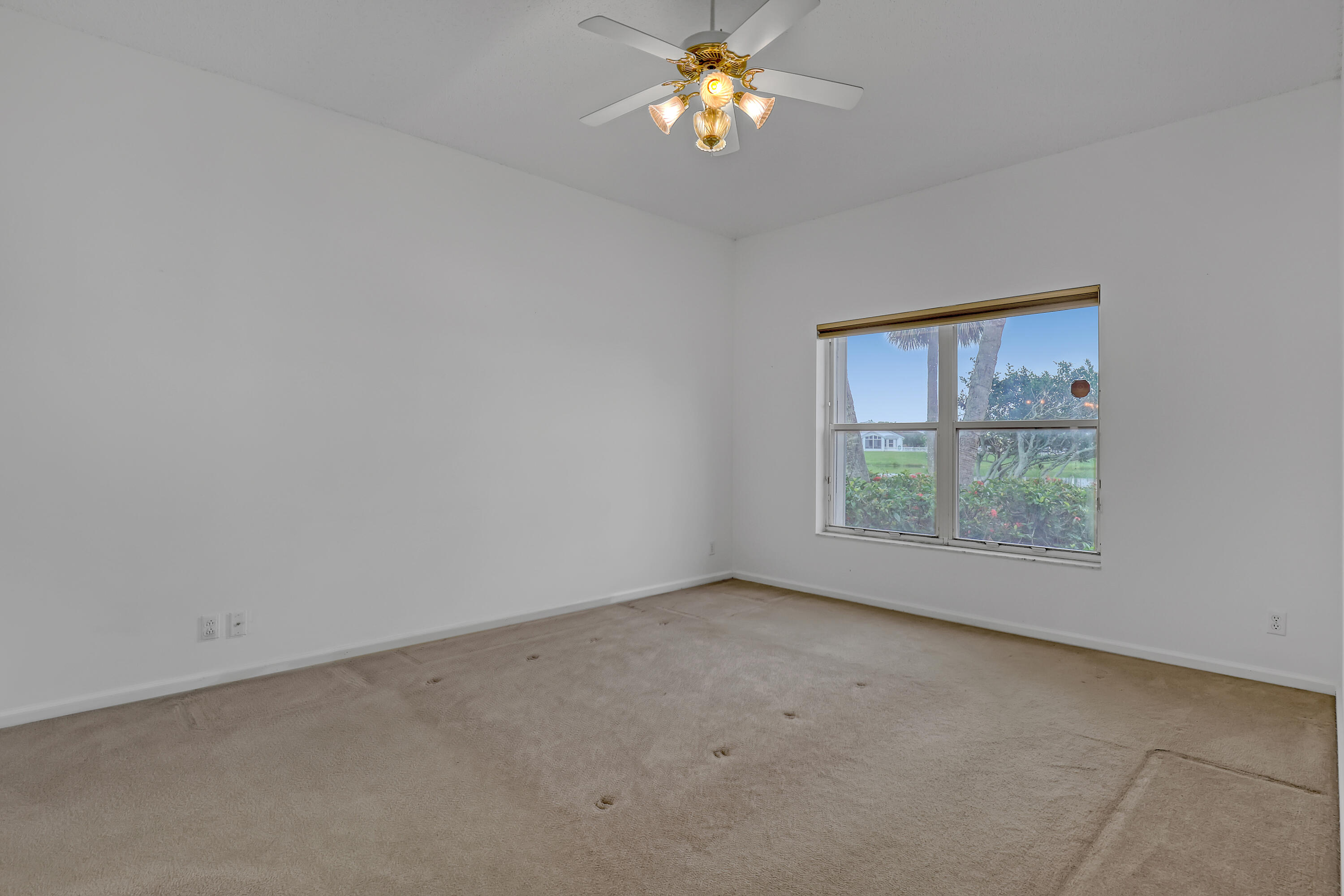 SARATOGA AT ROYAL PALM 1 - Residential