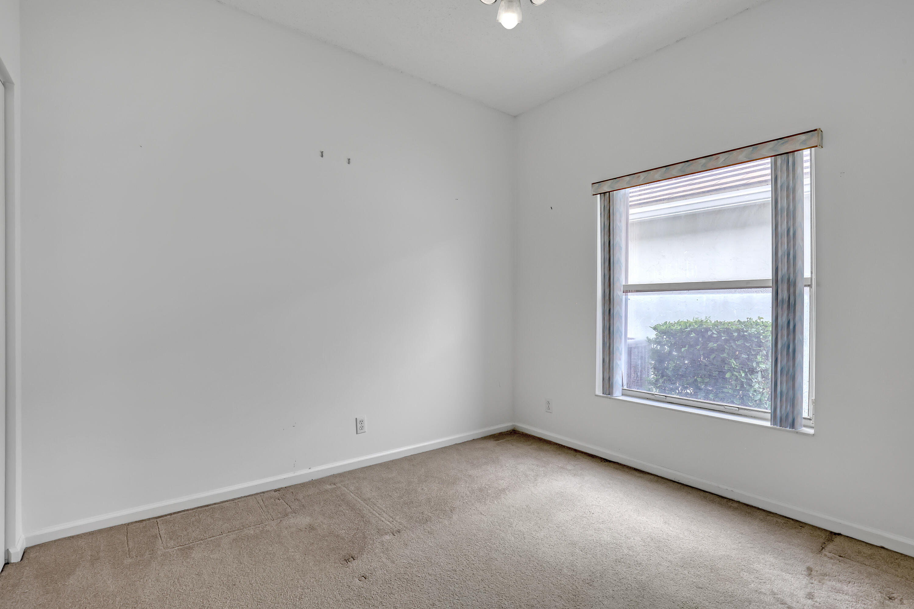 SARATOGA AT ROYAL PALM 1 - Residential