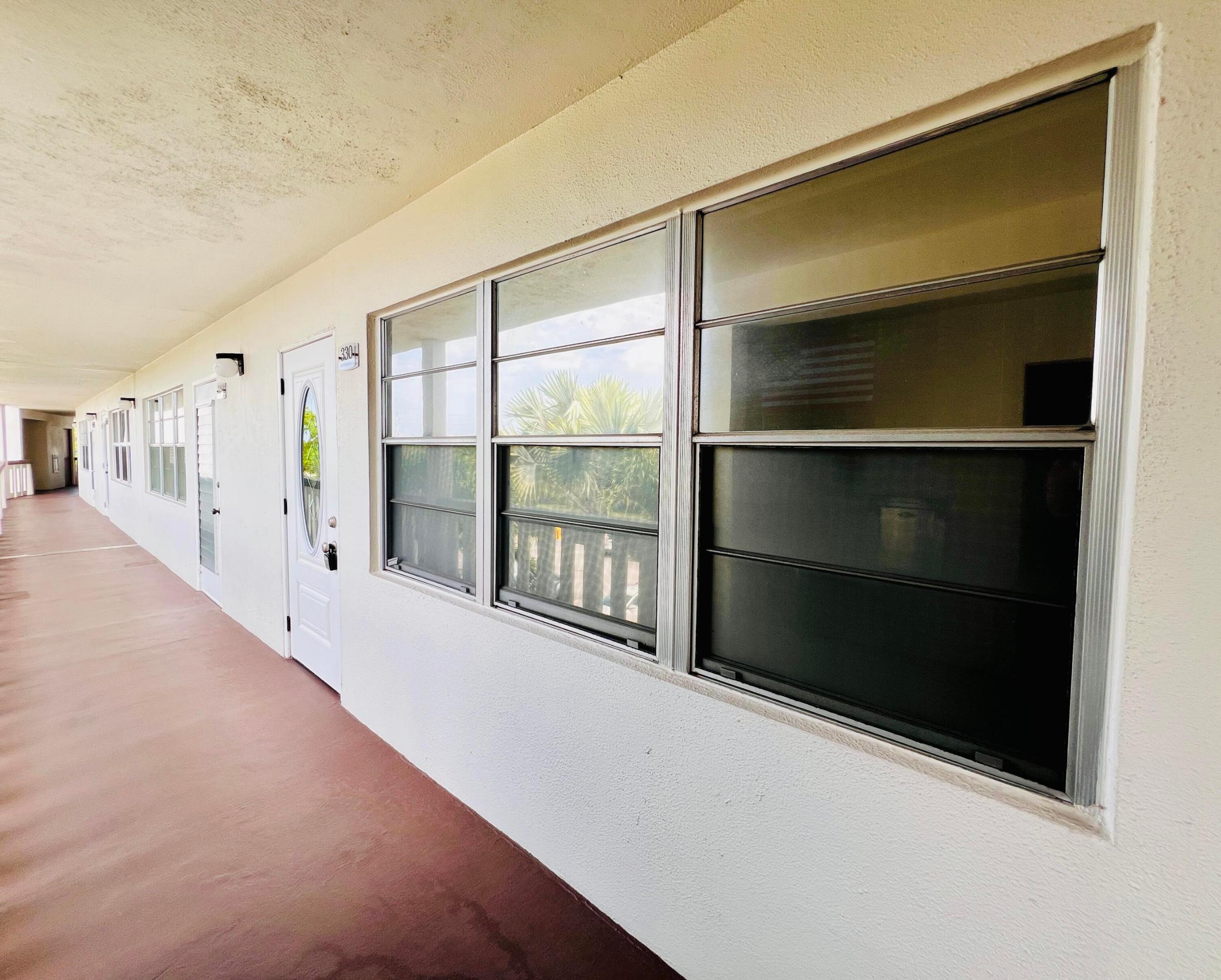 CENTURY VILLAGE - SOUTHAMPTON CONDO - Residential