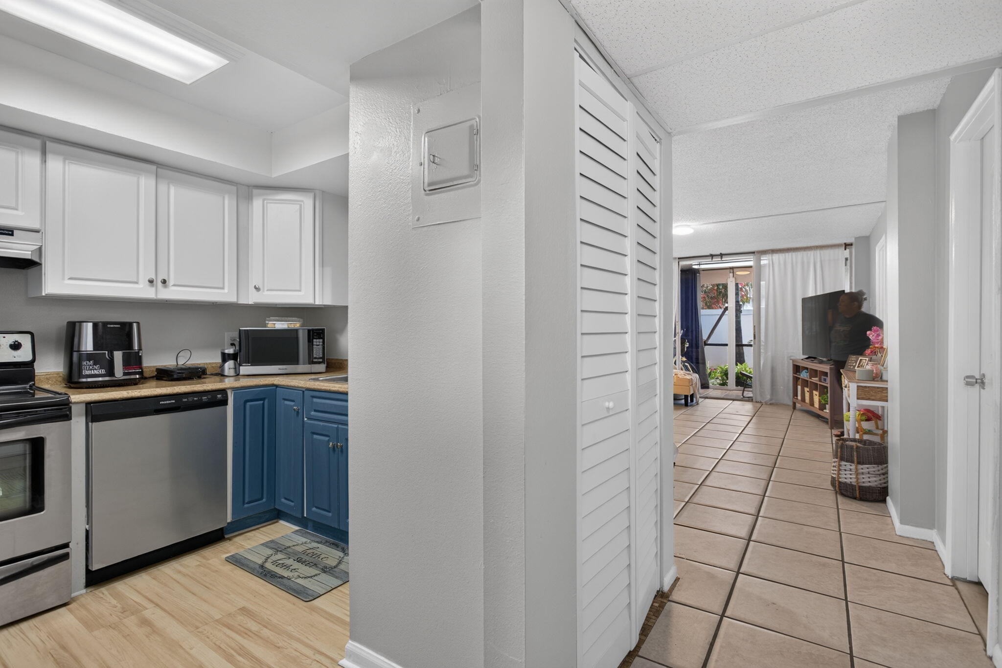 ROYAL PARK CONDO - Residential