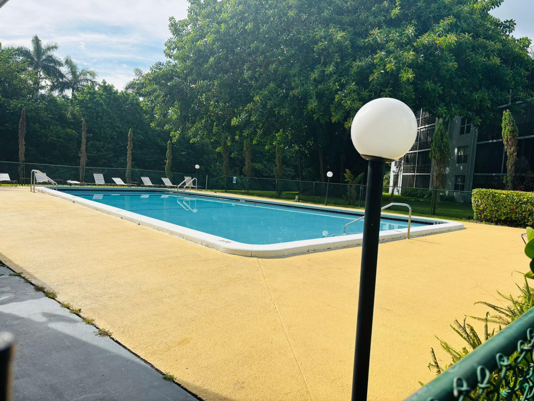 ROYAL PARK CONDO - Residential