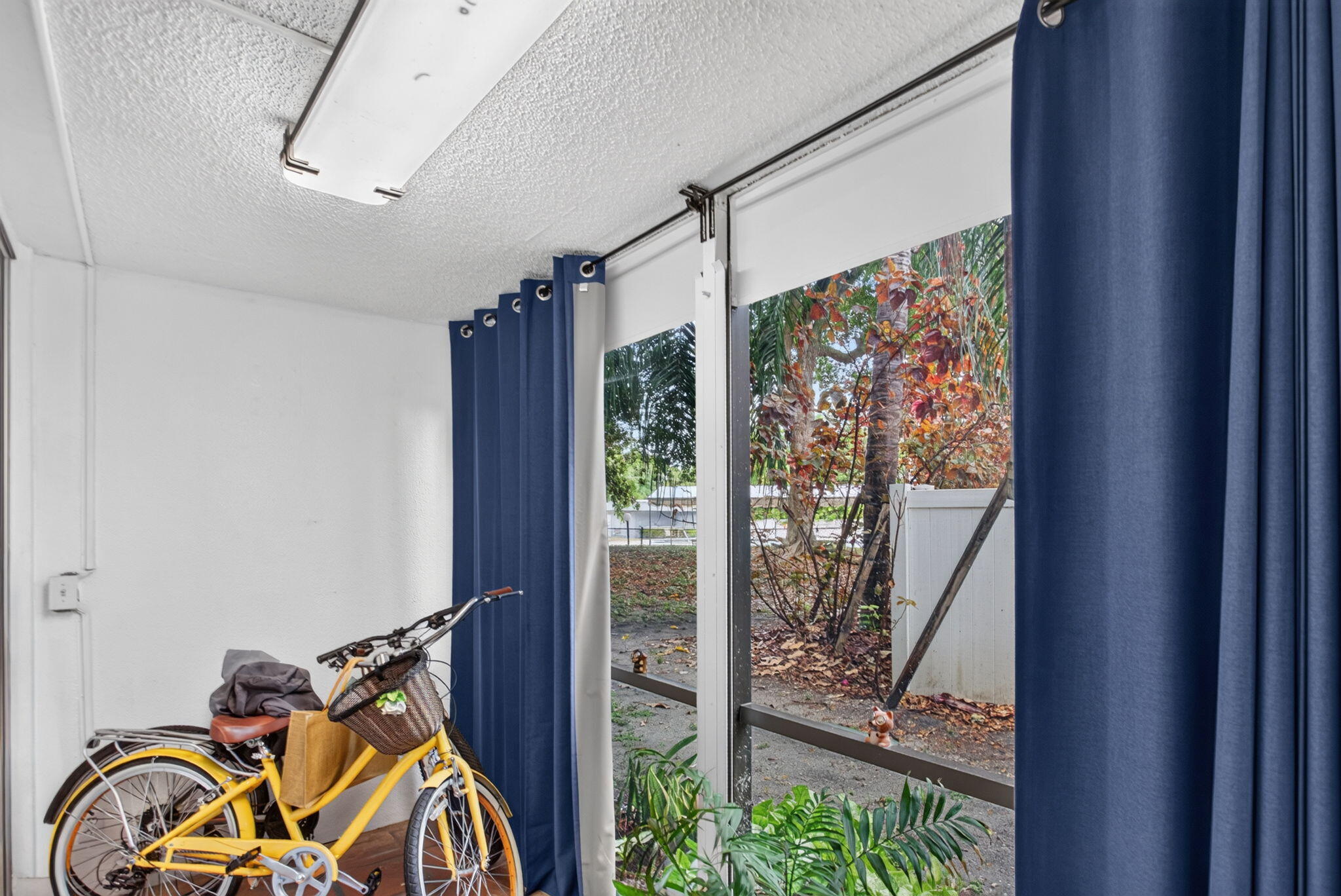 ROYAL PARK CONDO - Residential